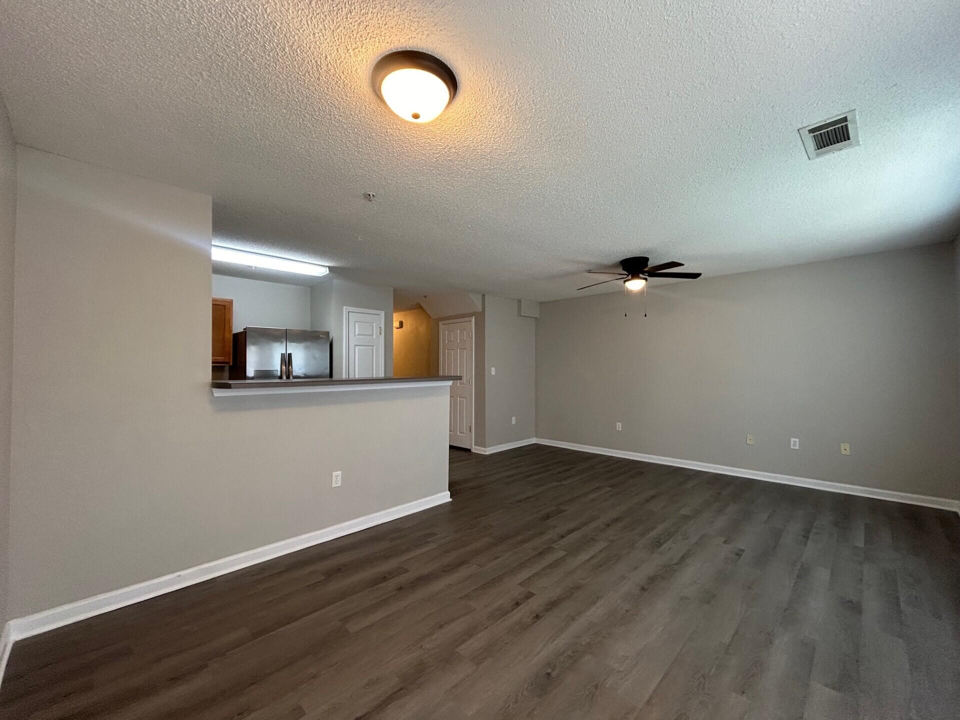 ROLLING PINES - Residential Lease