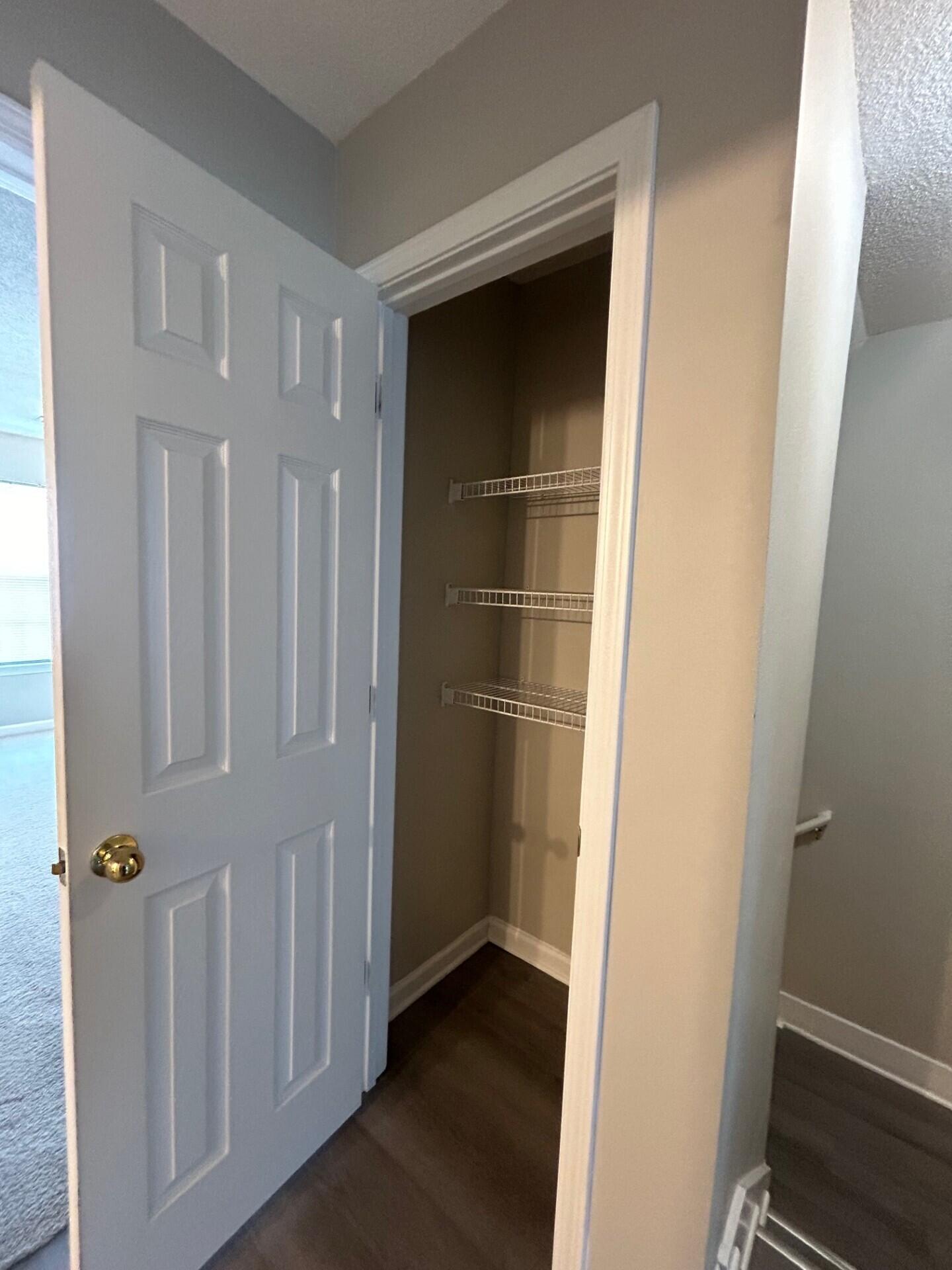 ROLLING PINES - Residential Lease