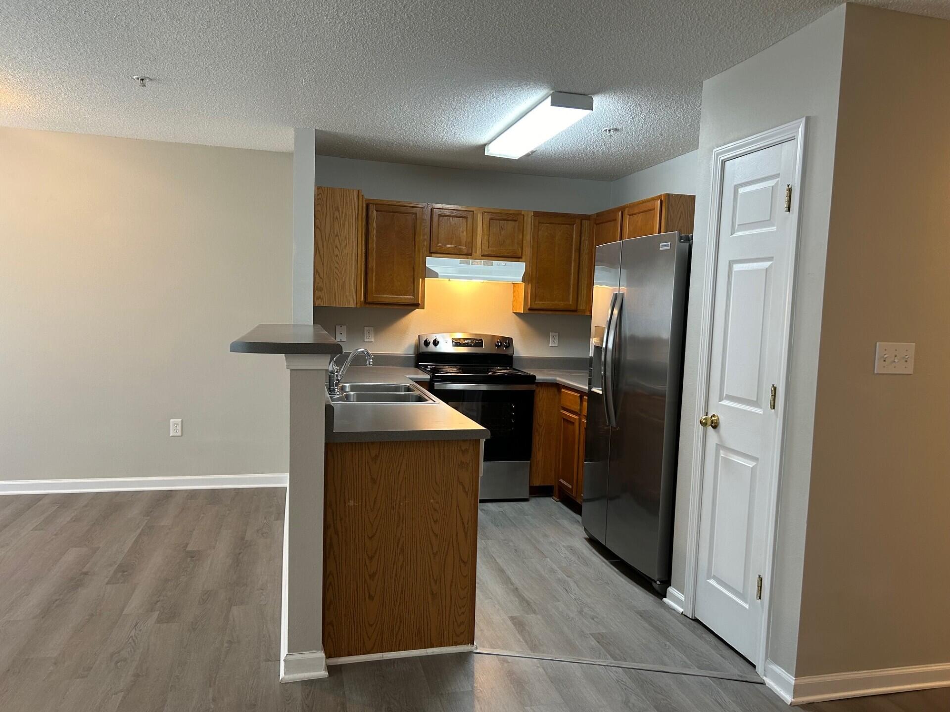 ROLLING PINES - Residential Lease