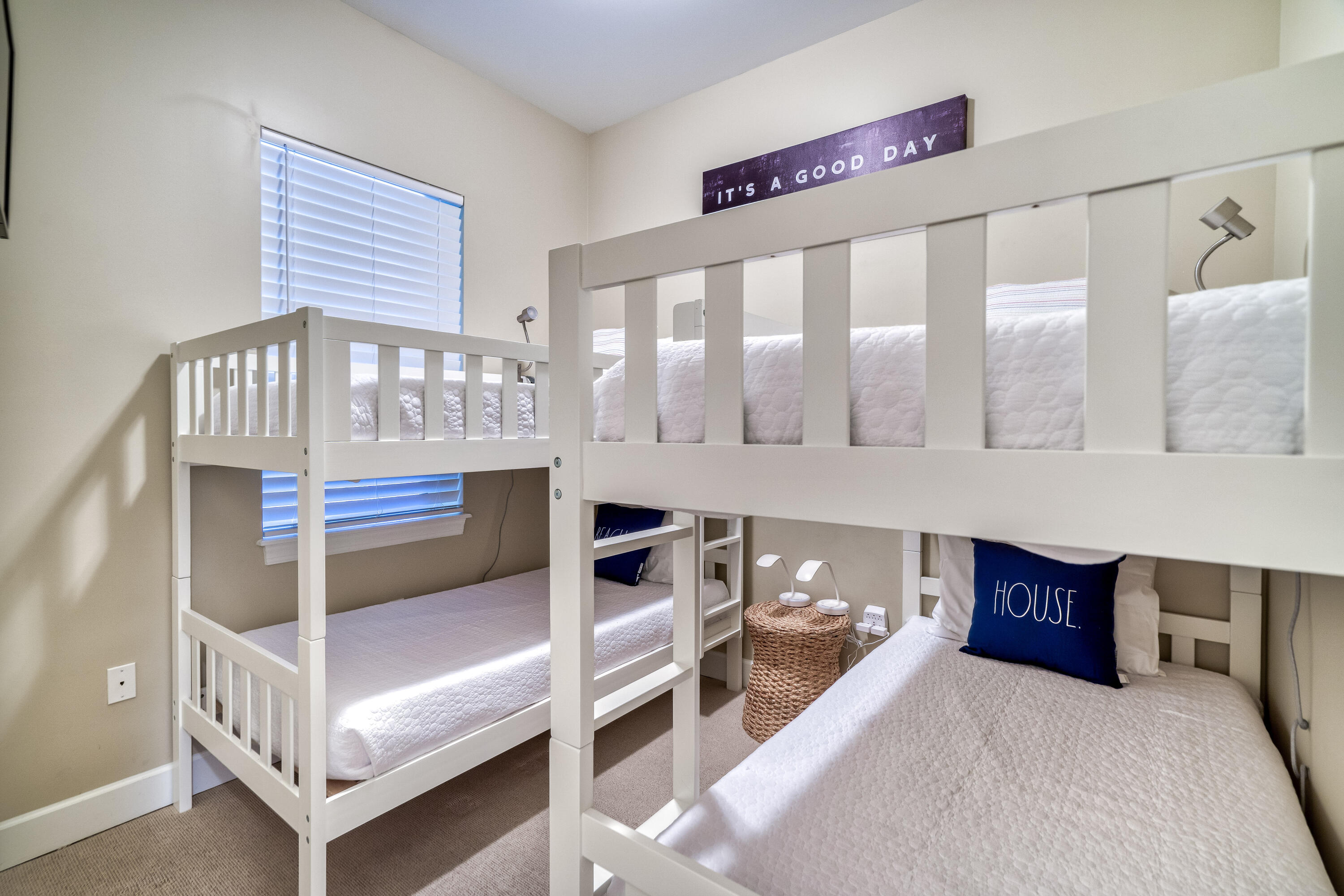 SEAGROVE HIGHLANDS - Residential