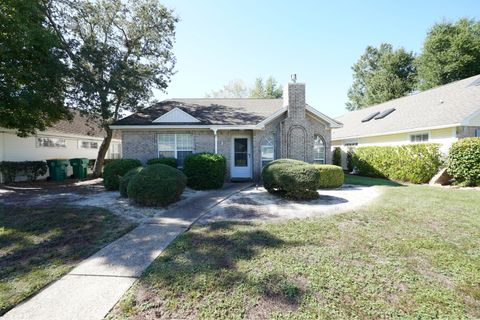 Photo of 243 Parkwood Circle, Niceville, FL 32578 (MLS # 987940)