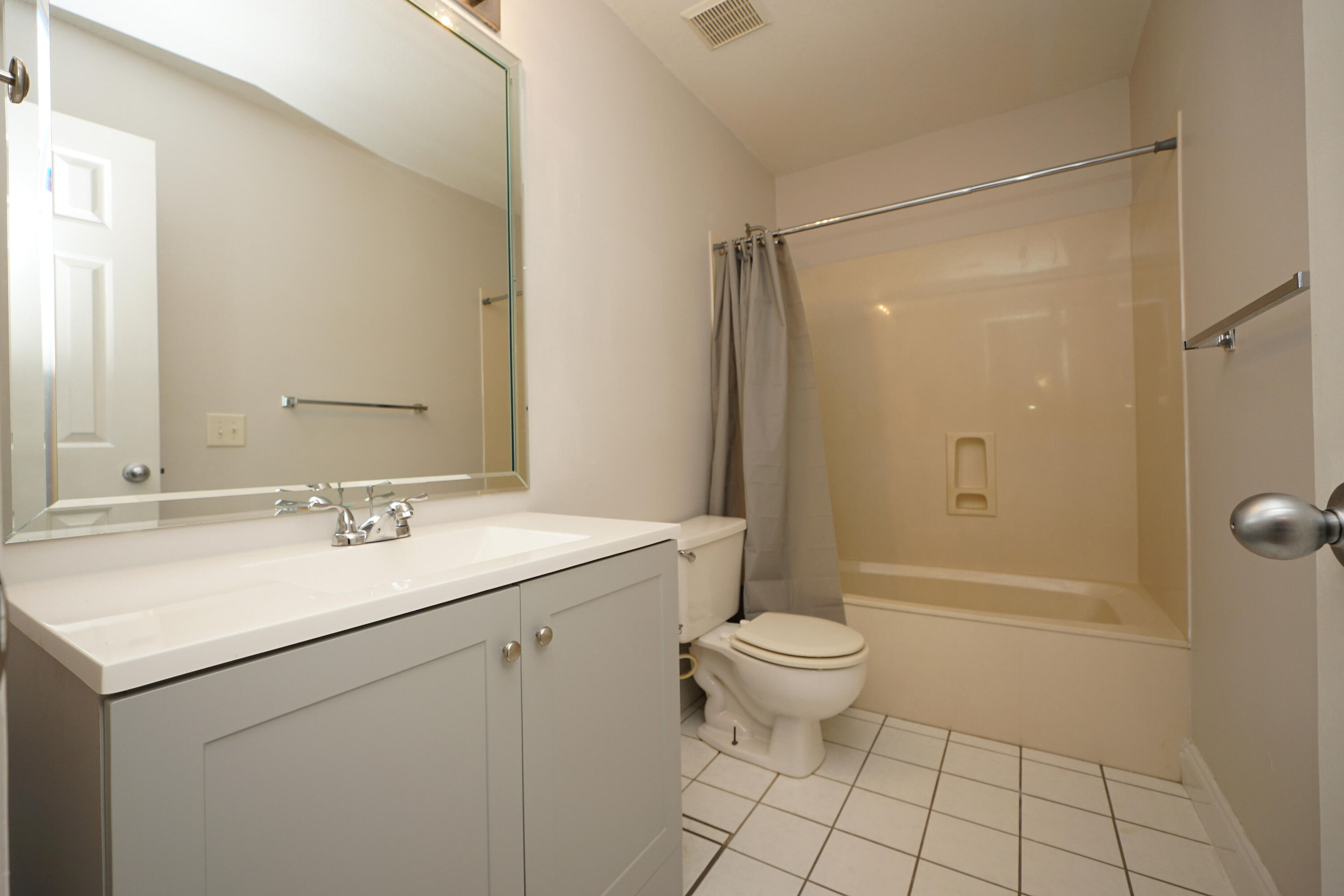 PARKWOOD AT BLUEWATER BAY - Residential Lease
