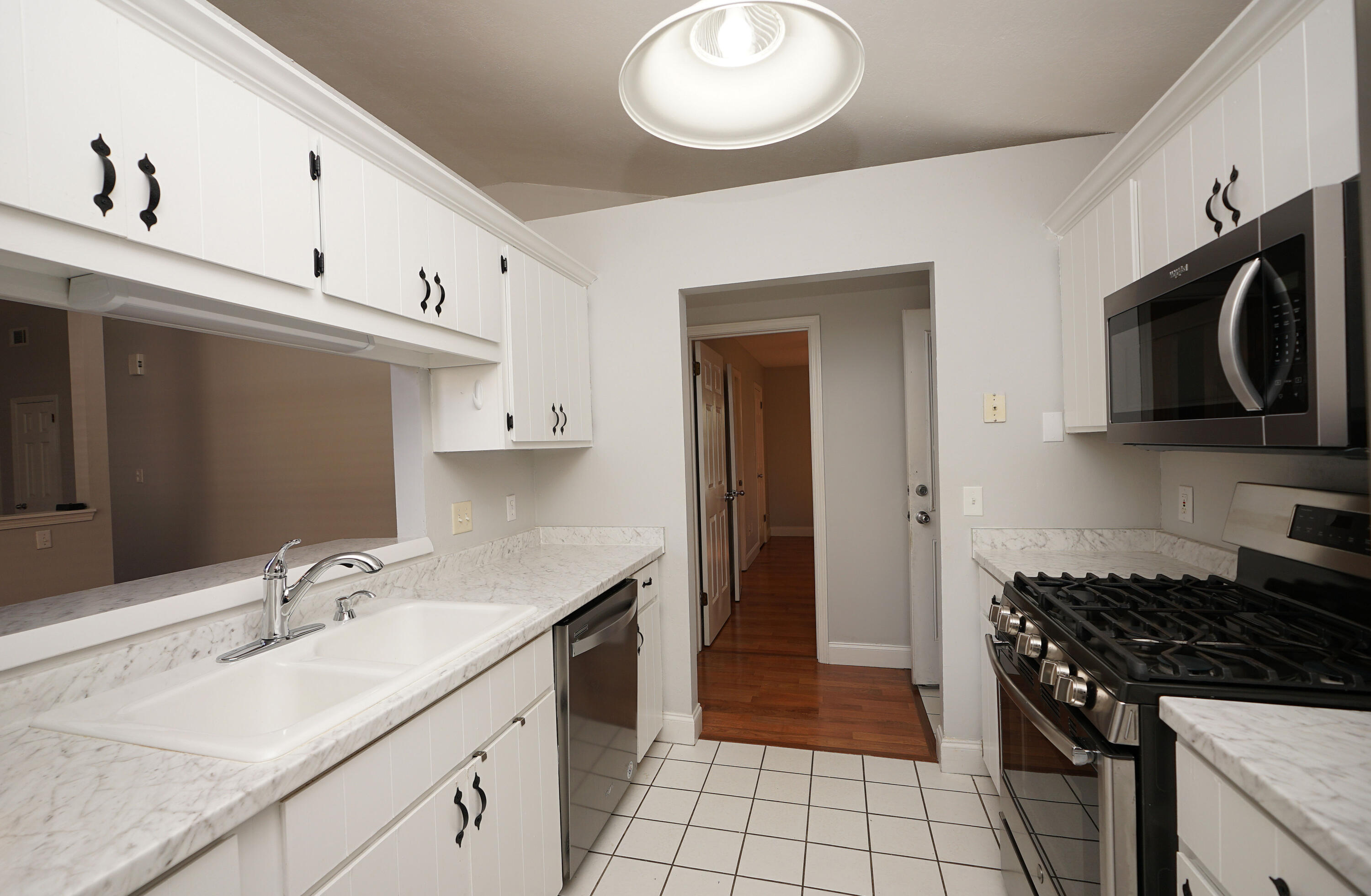 PARKWOOD AT BLUEWATER BAY - Residential Lease