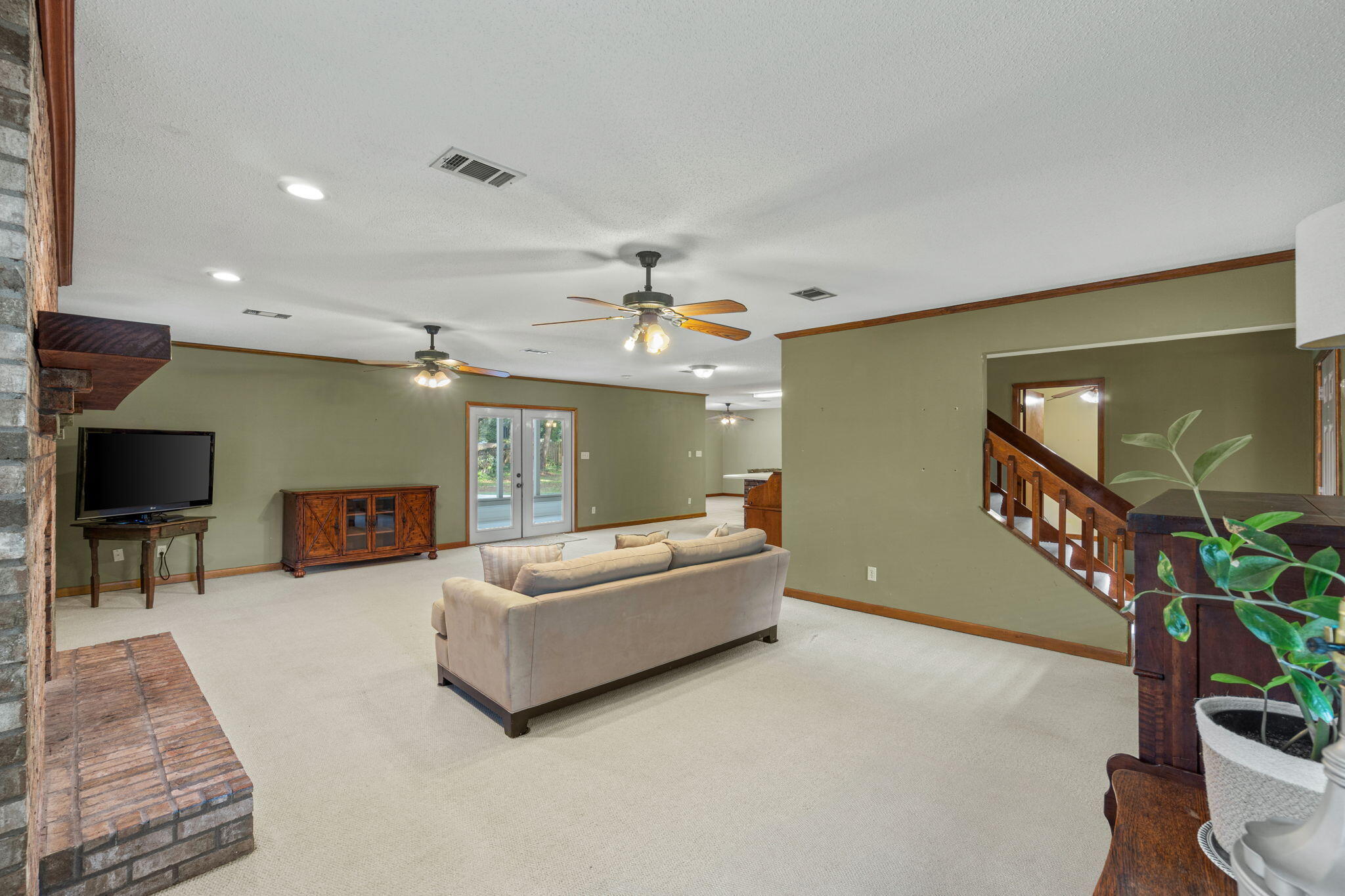 NATURES TRAIL - Residential