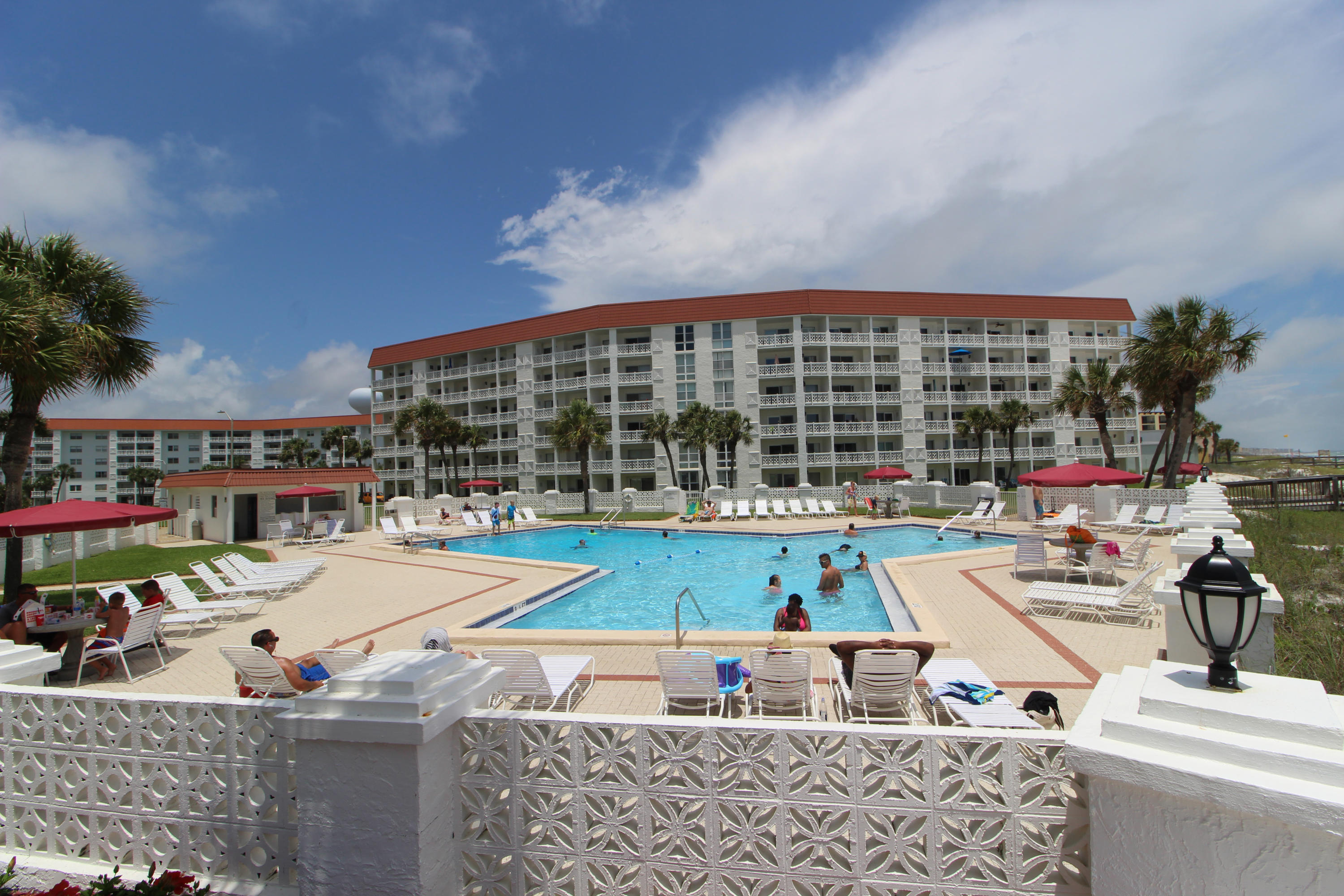 EL MATADOR CONDO - Residential