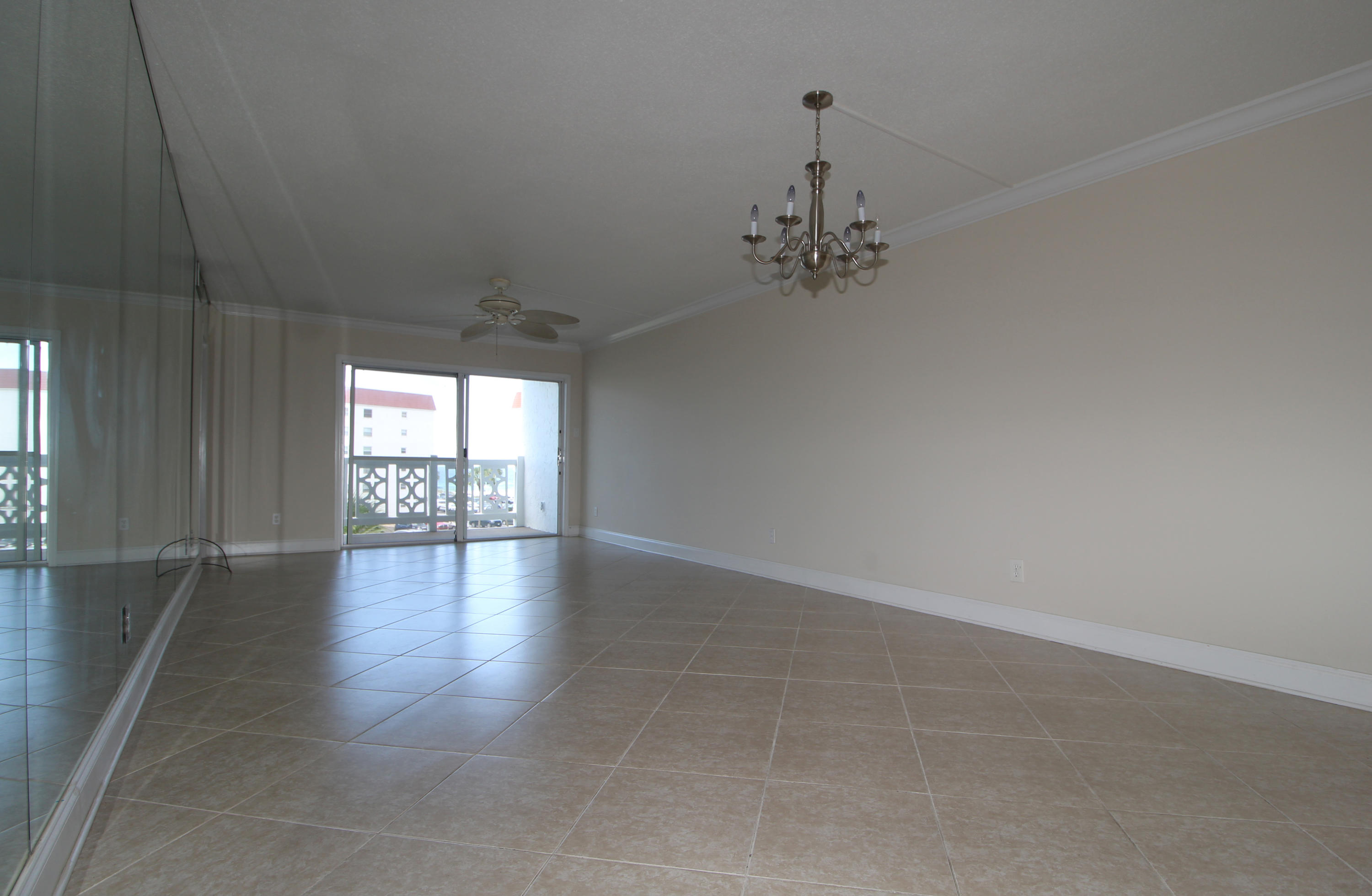 EL MATADOR CONDO - Residential