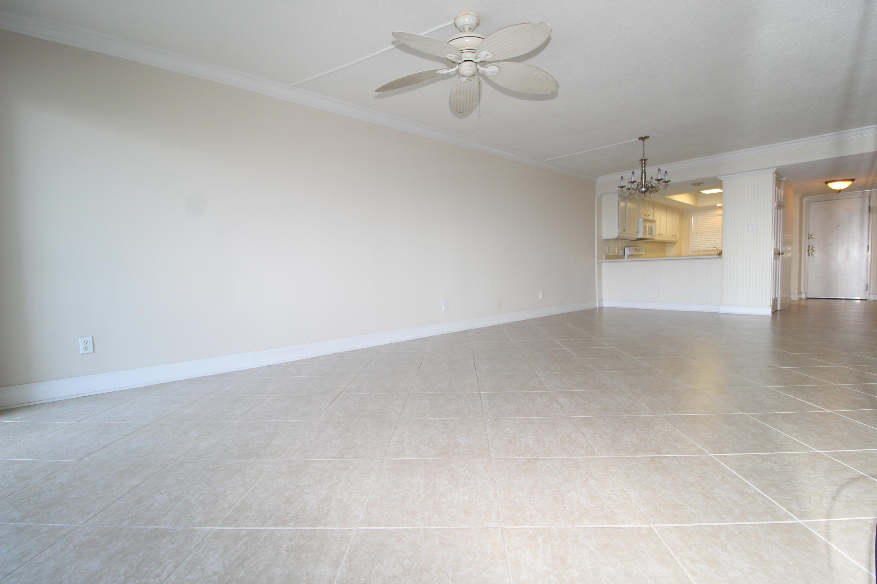 EL MATADOR CONDO - Residential