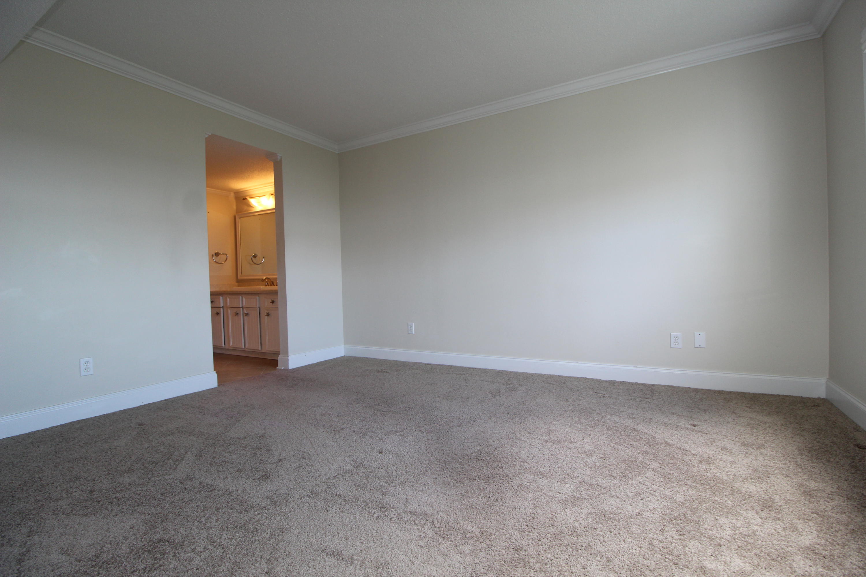 EL MATADOR CONDO - Residential