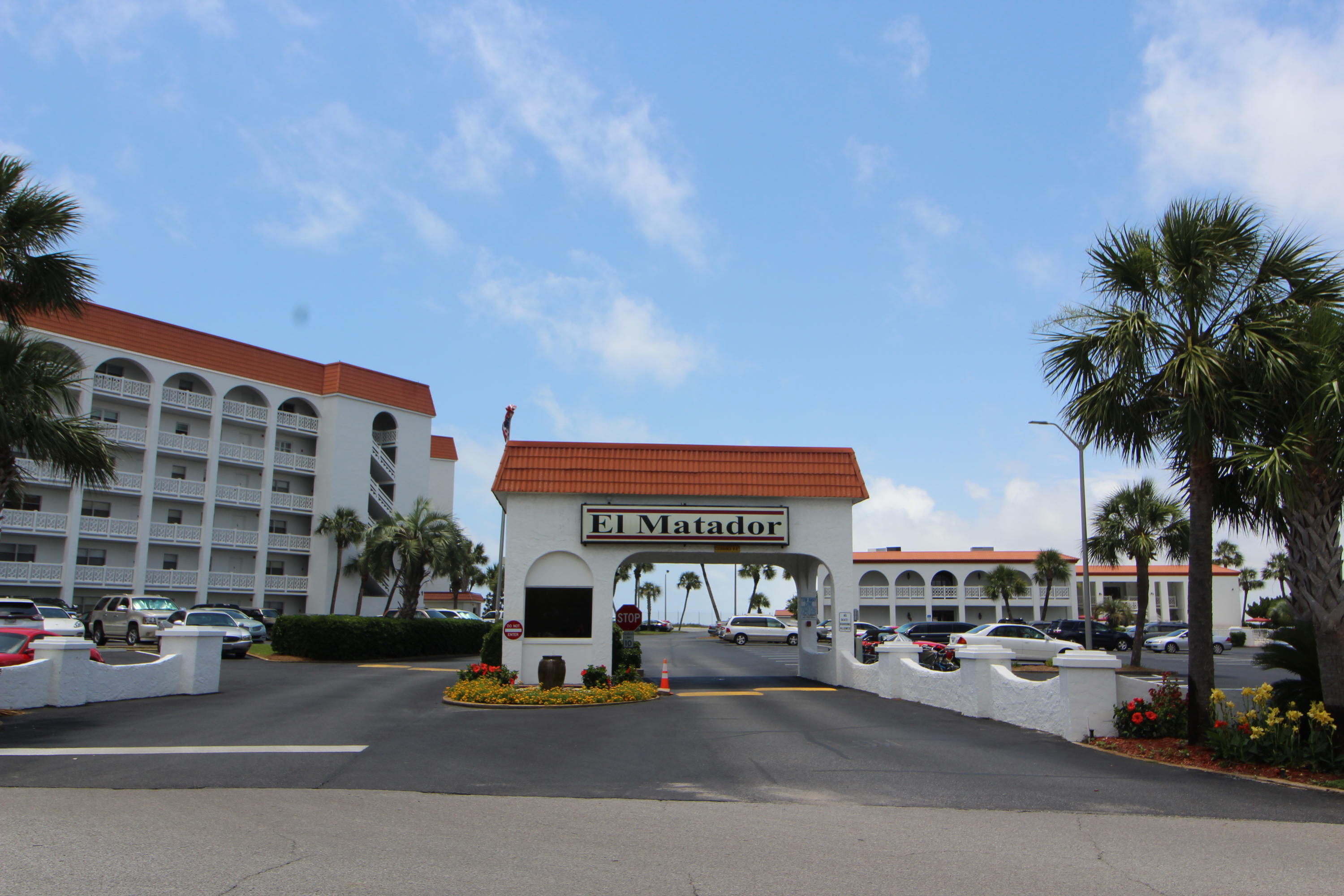 EL MATADOR CONDO - Residential