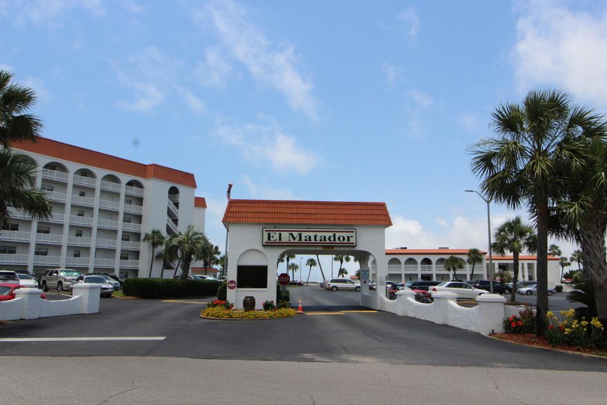 FANTASTIC CONDOMINIUM IN A GREAT LOCATION OFFERS YOU WONDERFUL VIEWS OF THE GULF AND THE GROUNDS! You will be delighted as you step inside the foyer with tile flooring throughout and wainscoting walls. The living area has crown molding, tile flooring, mirrored accent wall to give you a more spacious feeling and water views. Sliding glass doors lead out to the balcony and separate storage closet. Dining area opens into the living room making entertaining a breeze. Light and bright kitchen with trey ceiling, recessed lighting, plenty of counter space and cabinets, pantry and a breakfast bar. Master bedroom has water views and master bath has a large walk-in closet, extended vanity and a custom tub/shower. Additional bedroom has shared access to the bathroom and a separate sink area.