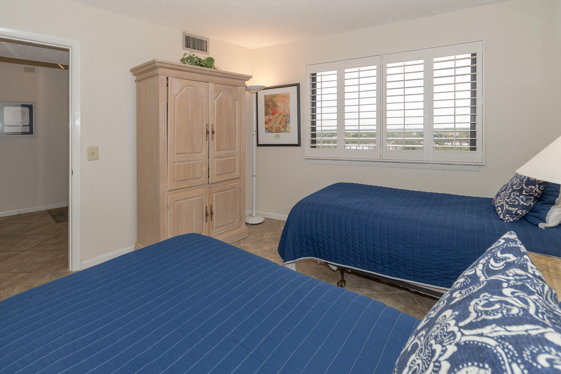 MAINSAIL CONDO PH 1 - Residential