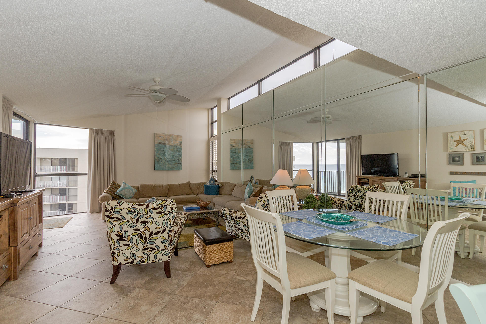 MAINSAIL CONDO PH 1 - Residential