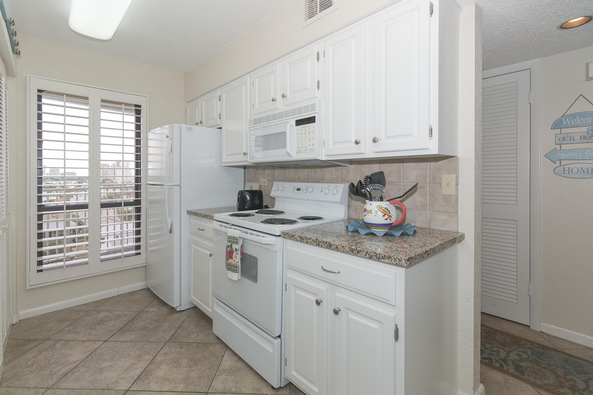 MAINSAIL CONDO PH 1 - Residential