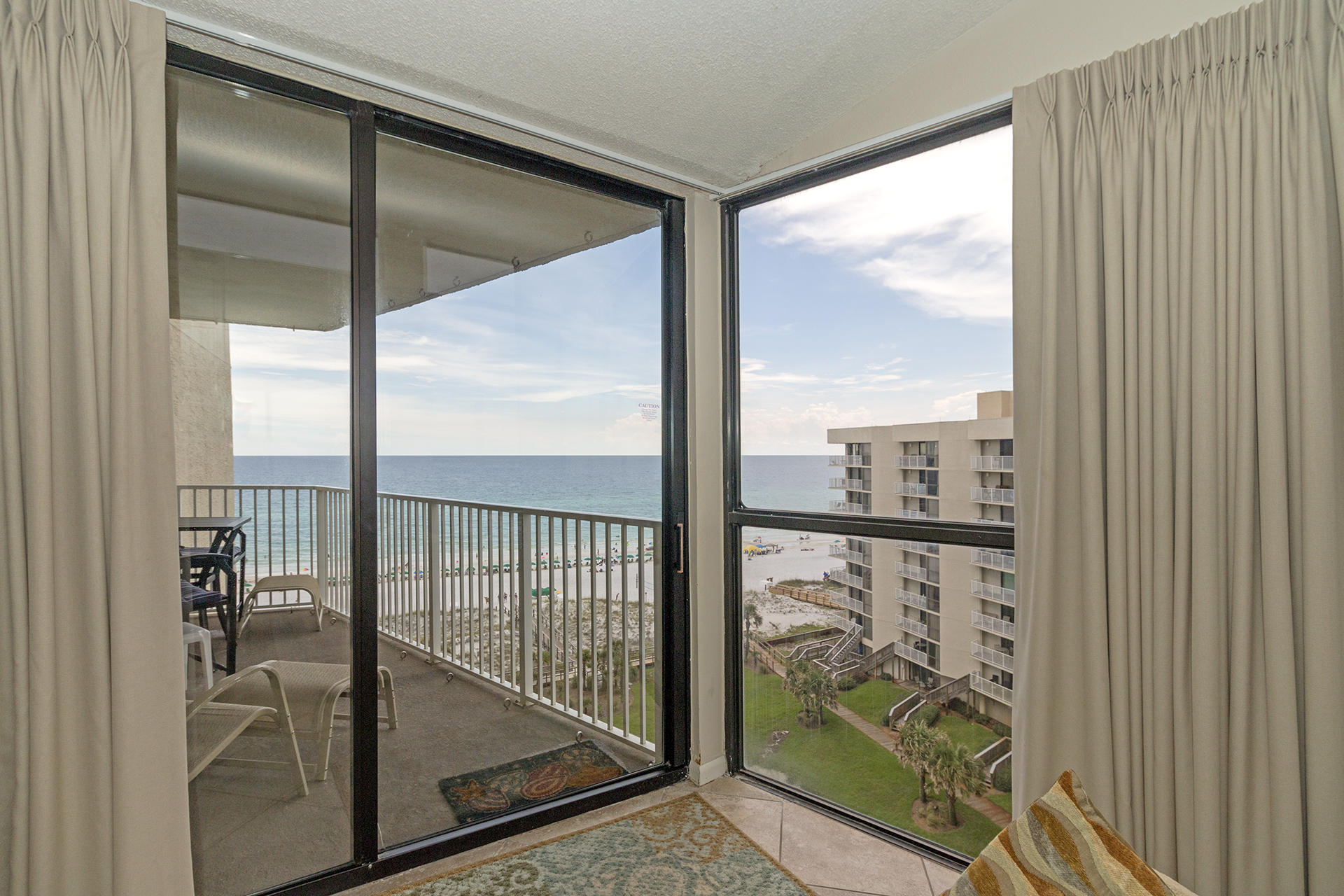MAINSAIL CONDO PH 1 - Residential