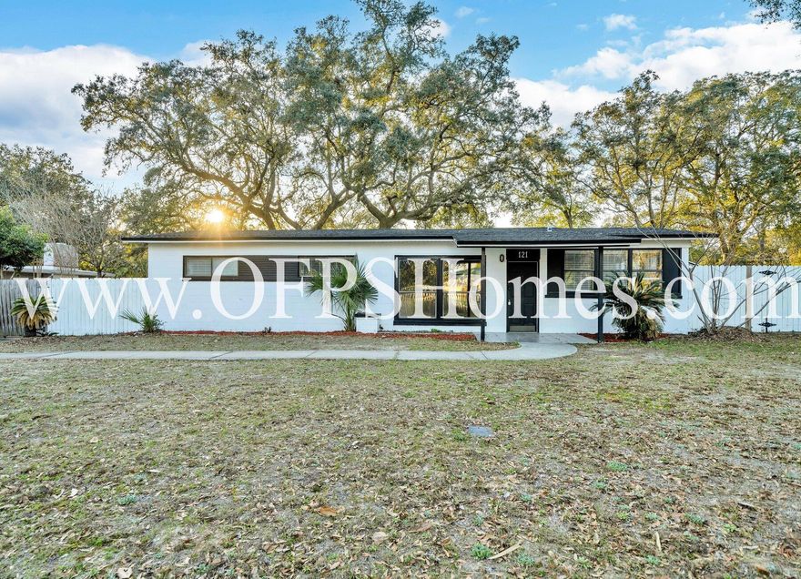 AVAILABLE NOW!! 3bd/2bth home in the heart of Niceville with many recent upgrades/renovations! Flex Space to right of the home upon entering with laundry room attached and a newly renovated bathroom! Home comes with an AS IS shed and detached garage. This home has a wonderful covered patio and privacy fenced in yard. NO smoking and NO cats due to a medical allergy. Dogs allowed upon approval with a non-refundable pet fee. Minimum 600 FICO credit score required in addition to meeting applicant rental criteria.We also offer a security deposit waiver option for tenants such that they do not have to pay a security deposit upfront. Terms and conditions apply. Review addenda for details.