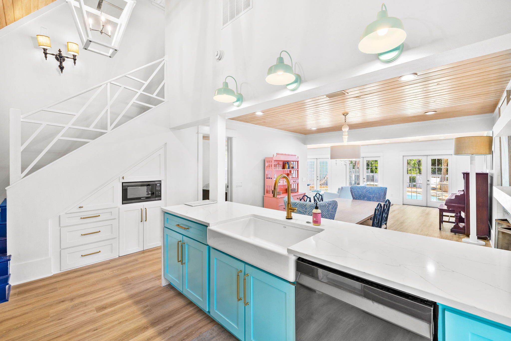 SEAGROVE SHORES 4TH ADD - Residential