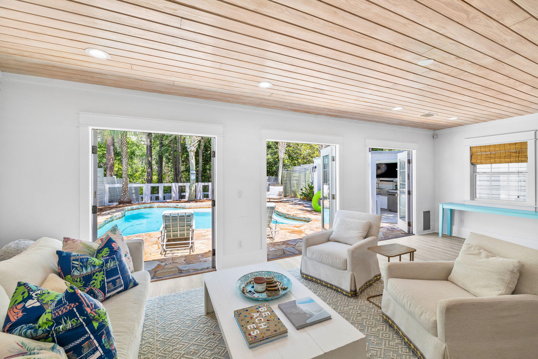 SEAGROVE SHORES 4TH ADD - Residential