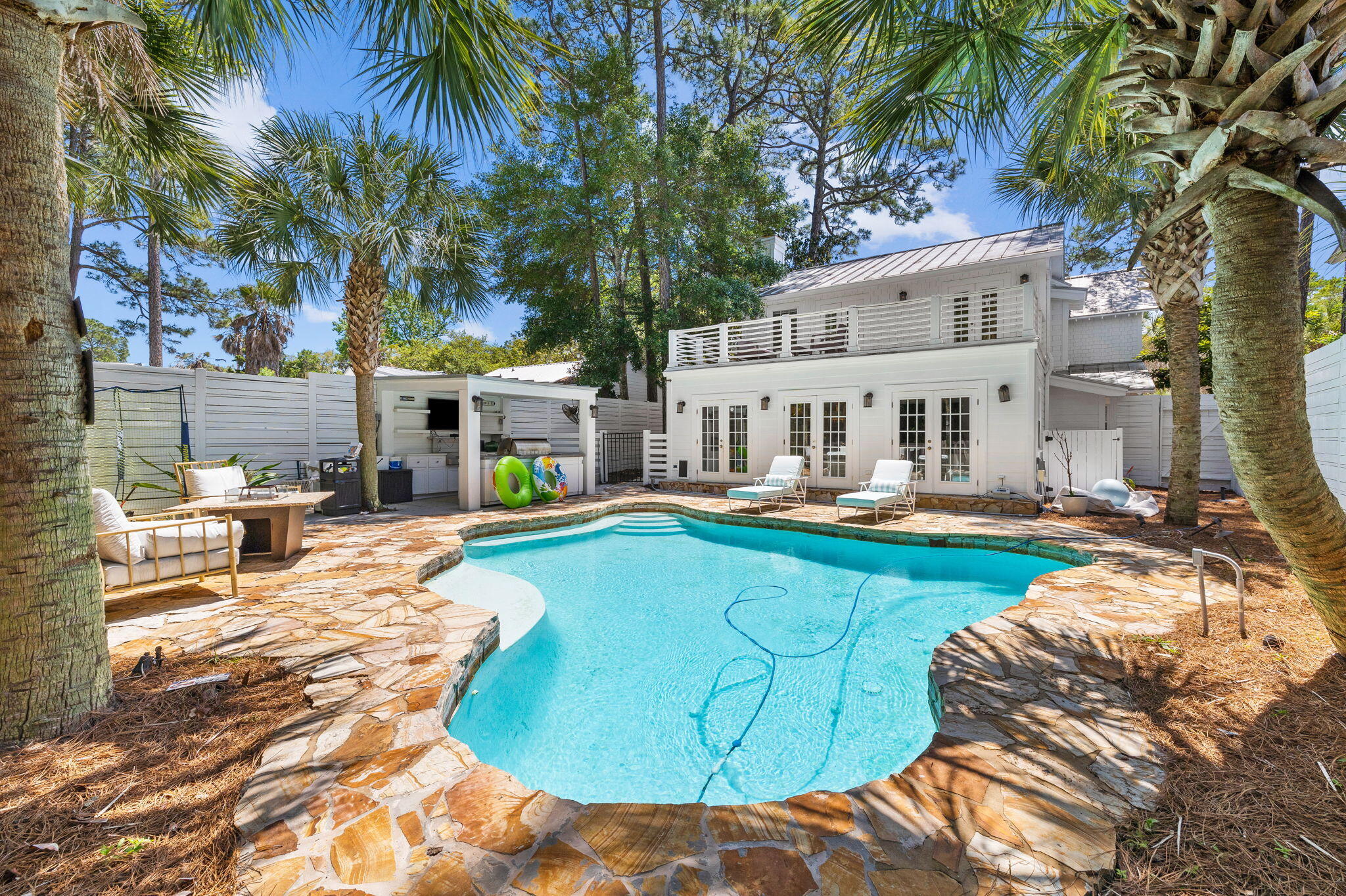 SEAGROVE SHORES 4TH ADD - Residential