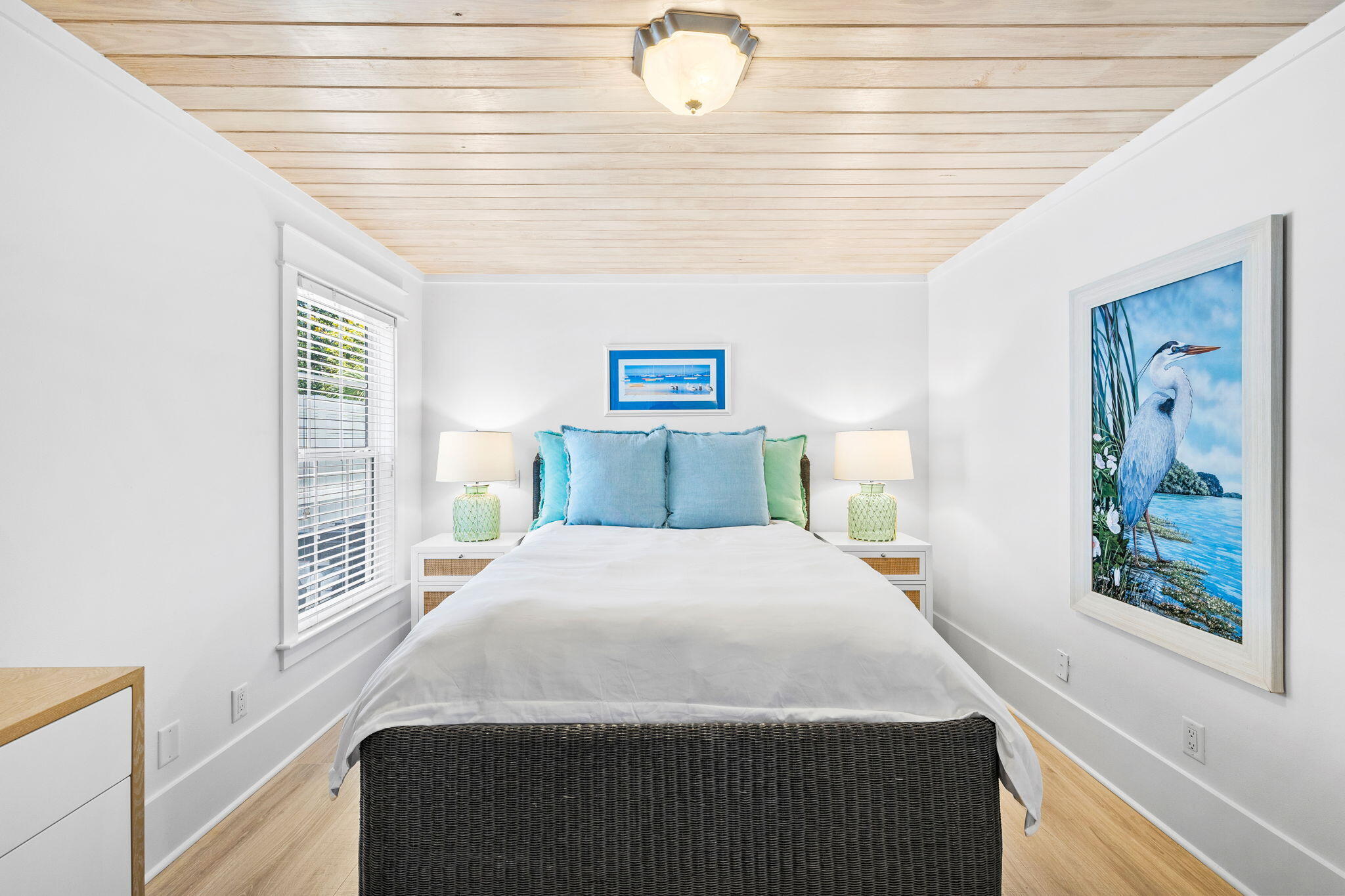 SEAGROVE SHORES 4TH ADD - Residential