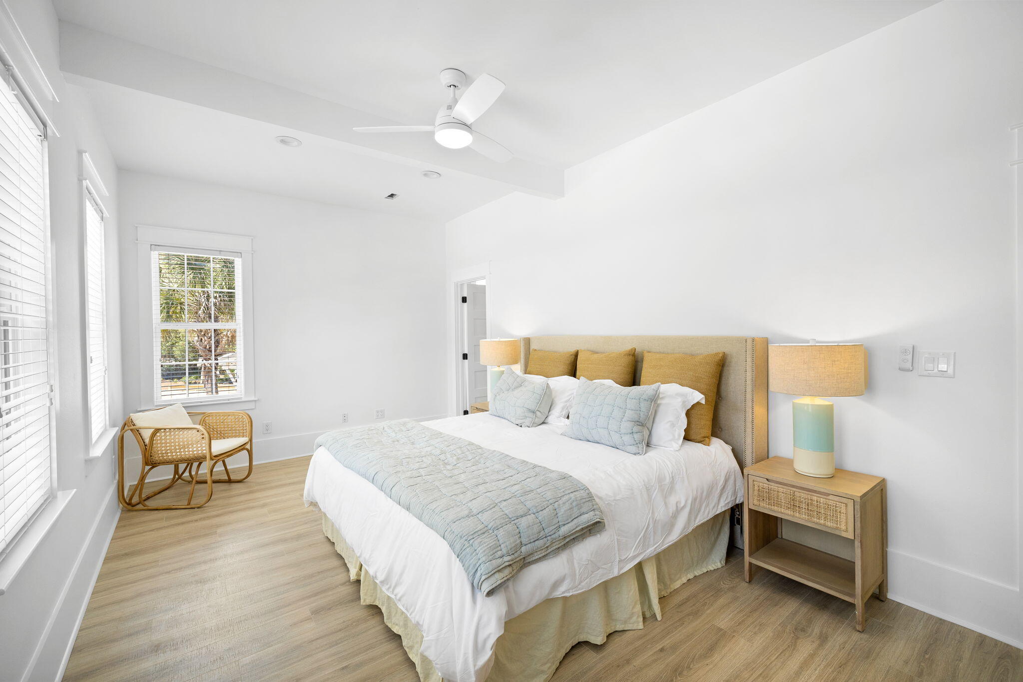 SEAGROVE SHORES 4TH ADD - Residential