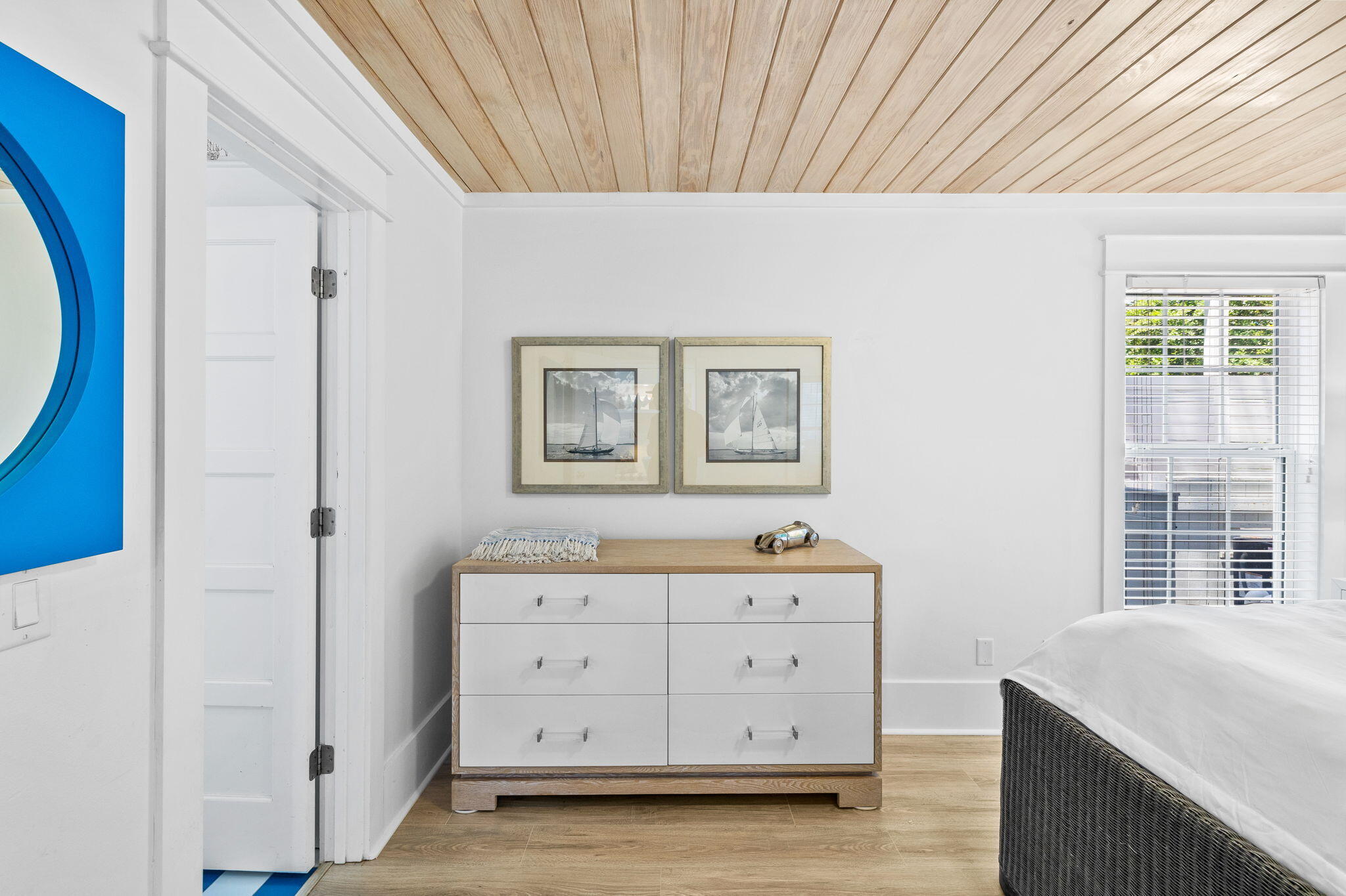 SEAGROVE SHORES 4TH ADD - Residential