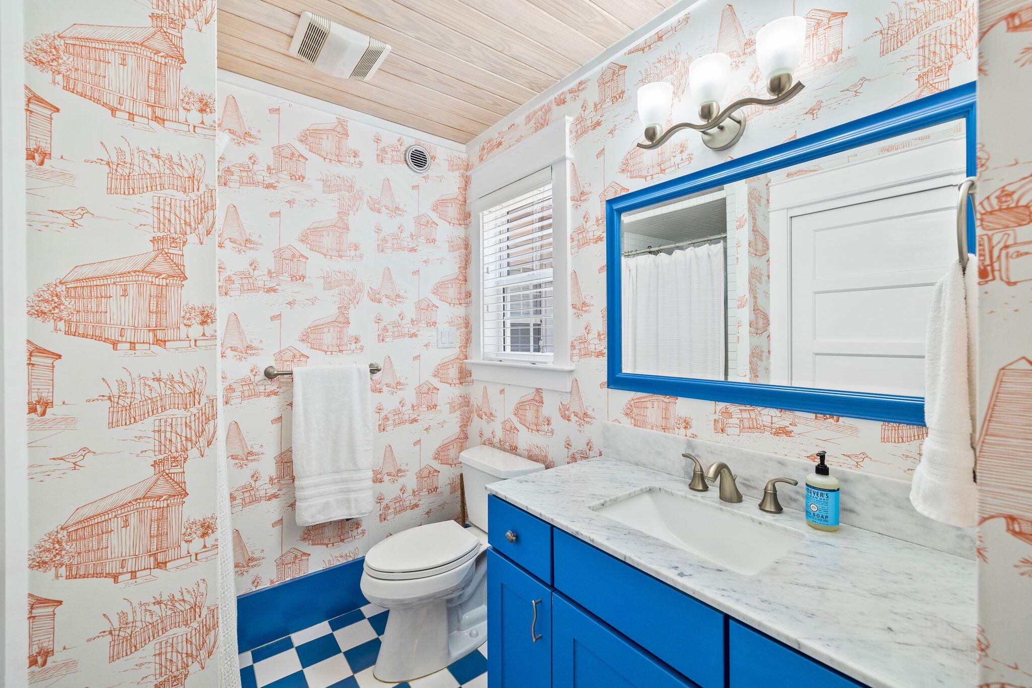 SEAGROVE SHORES 4TH ADD - Residential