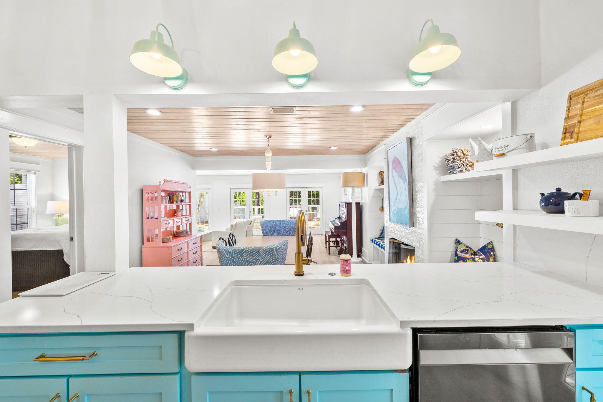 SEAGROVE SHORES 4TH ADD - Residential