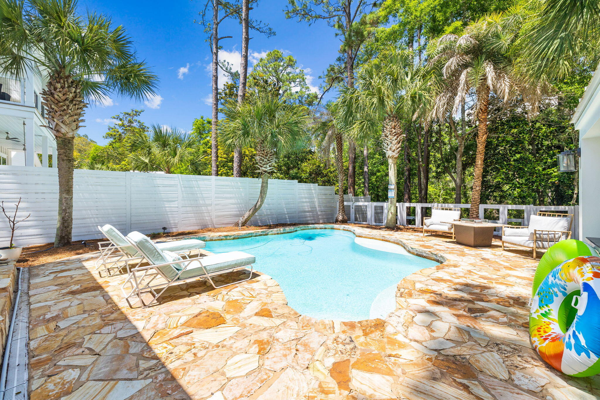 SEAGROVE SHORES 4TH ADD - Residential