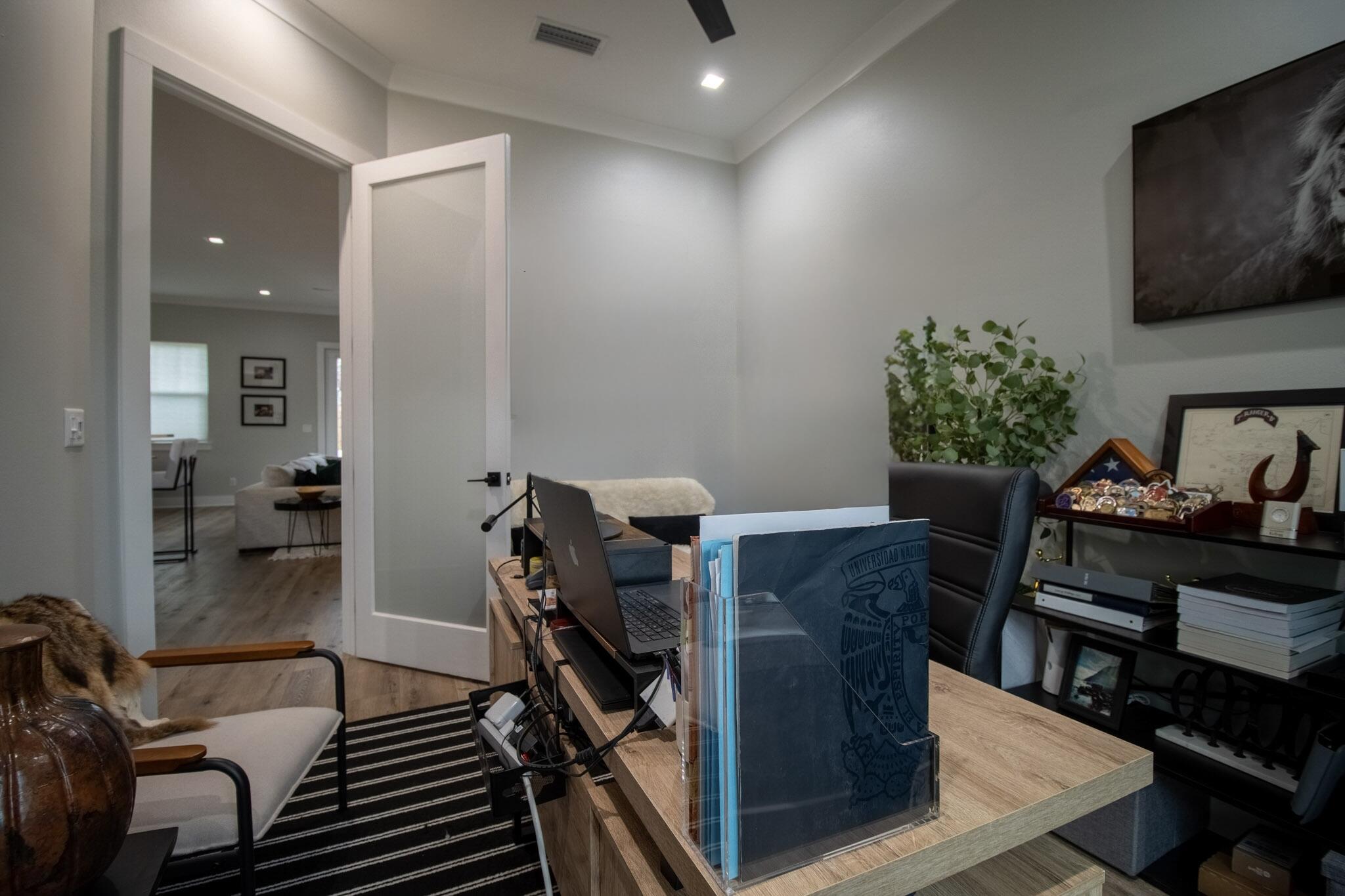 DEER MOSS CREEK - Residential Lease