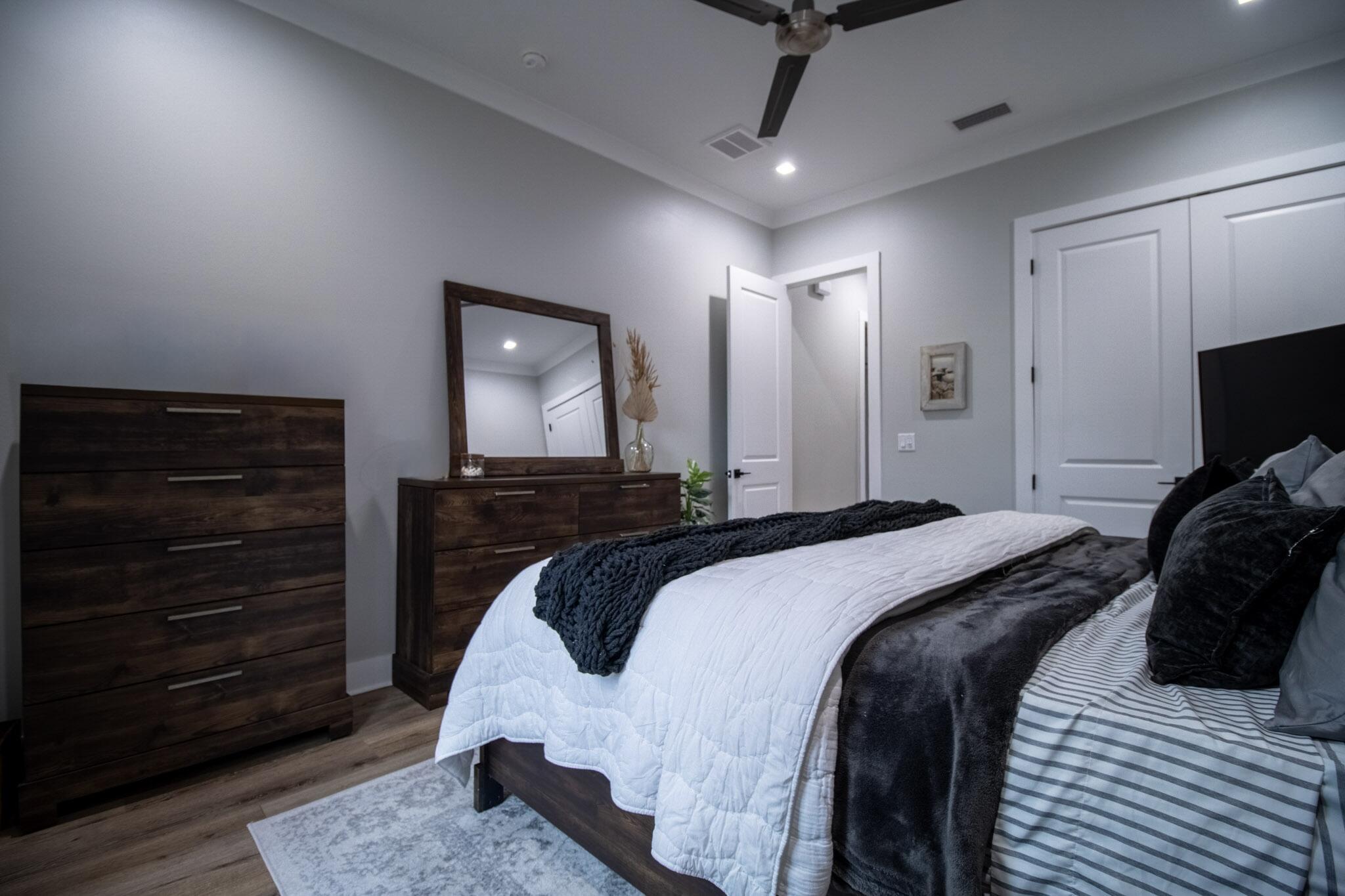 DEER MOSS CREEK - Residential Lease