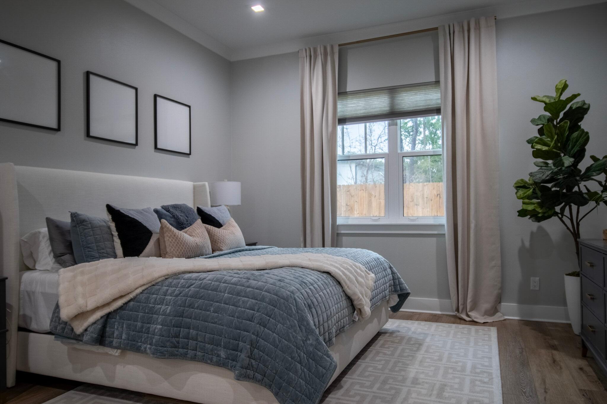 DEER MOSS CREEK - Residential Lease