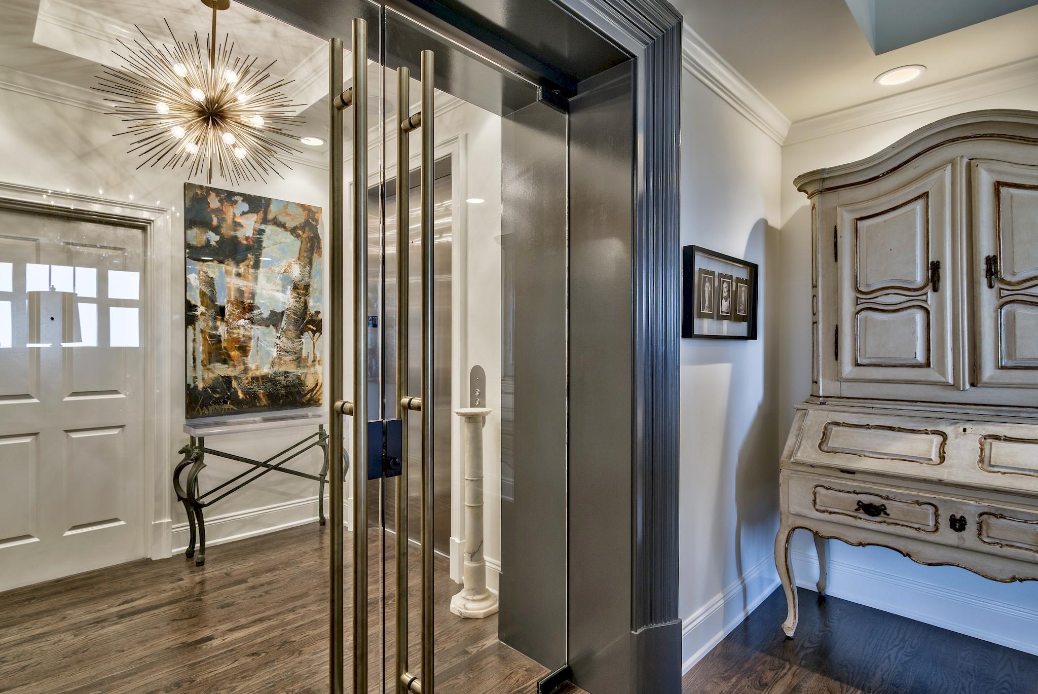 ONE WATER PLACE - Residential