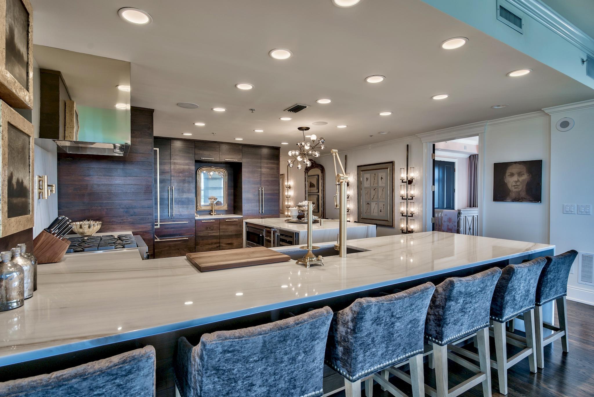 ONE WATER PLACE - Residential
