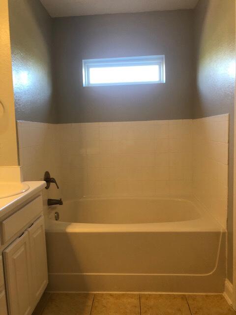 VERANDAS OF FREEPORT, THE - Residential Lease