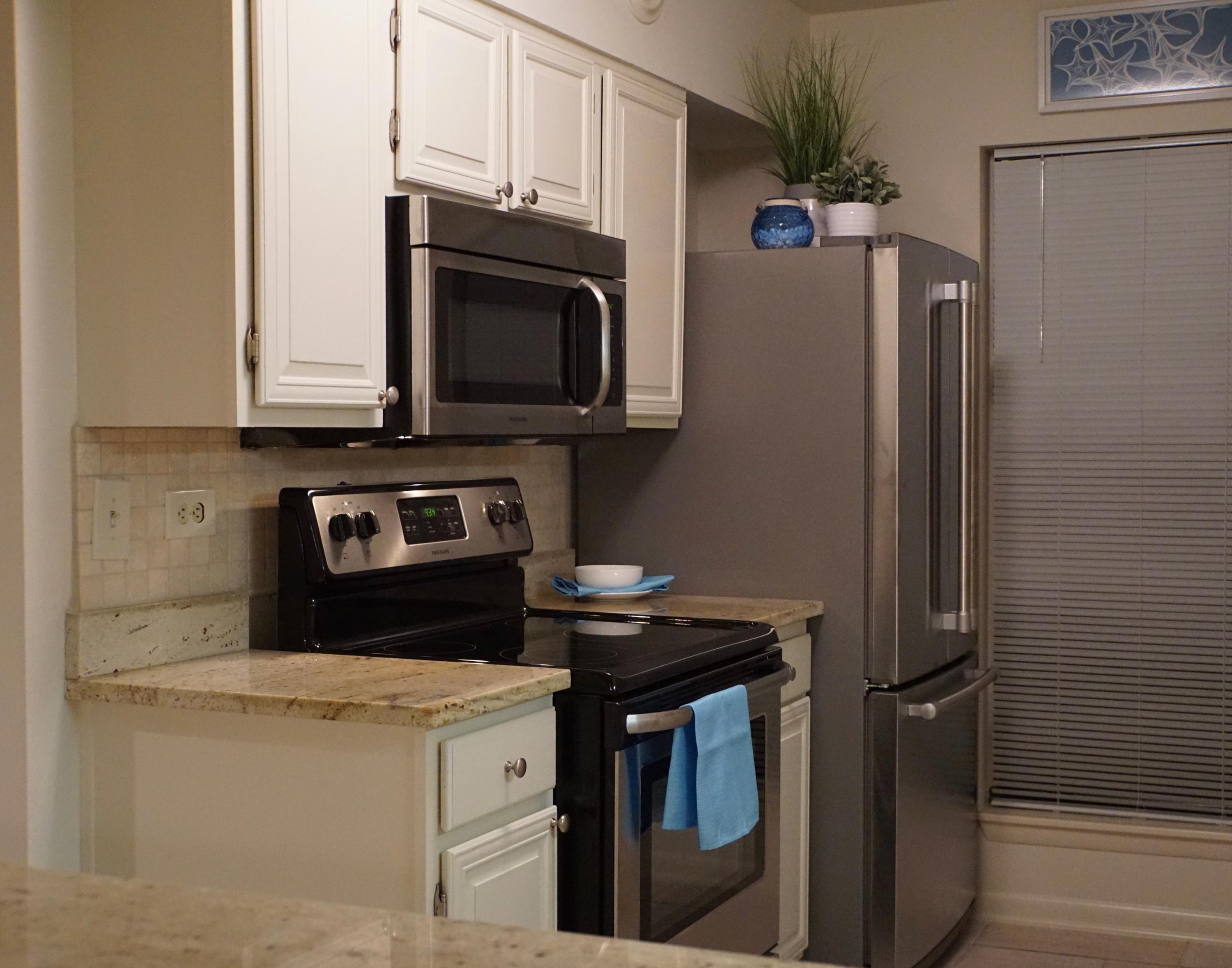 MAINSAIL CONDO PH 3 - Residential