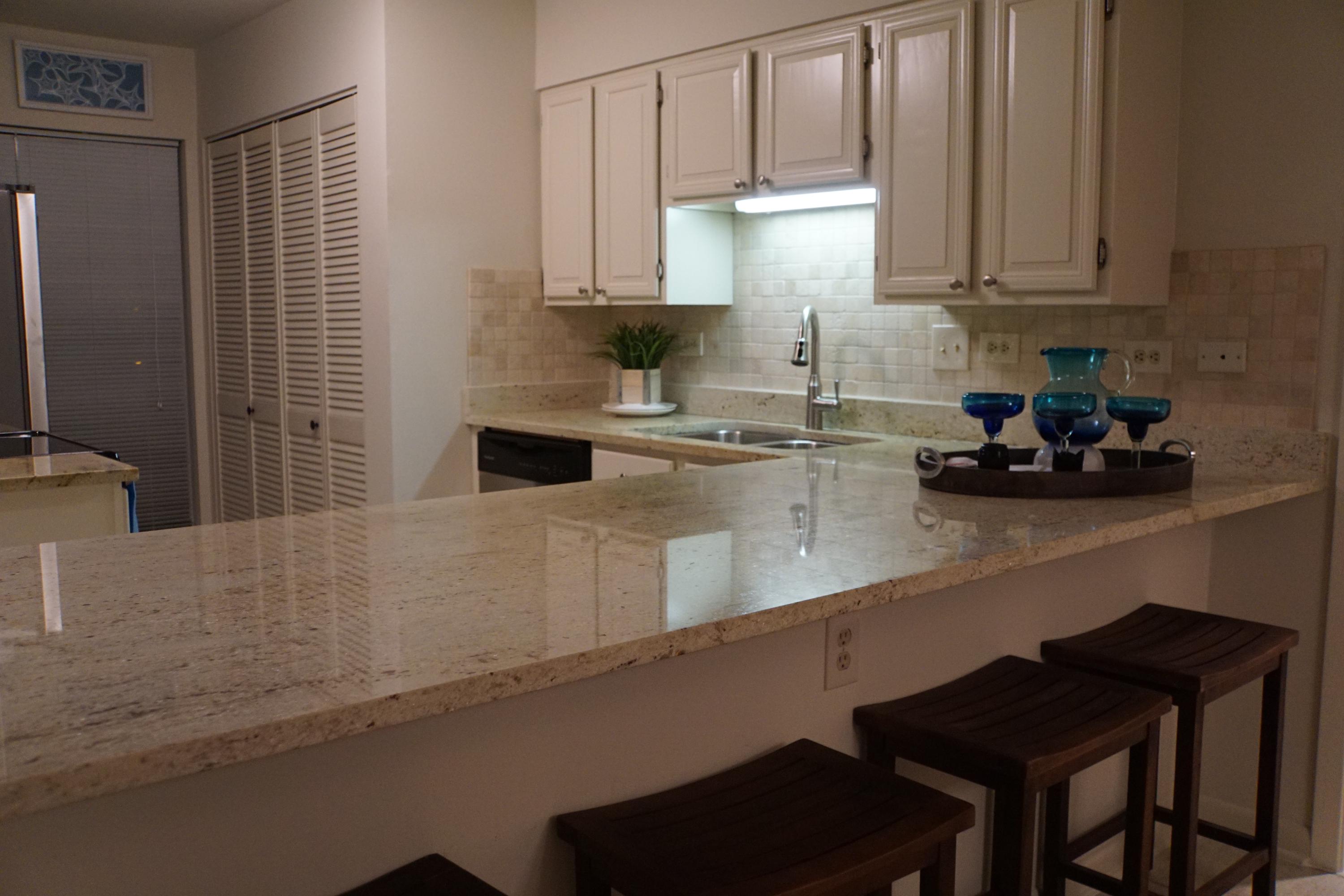 MAINSAIL CONDO PH 3 - Residential