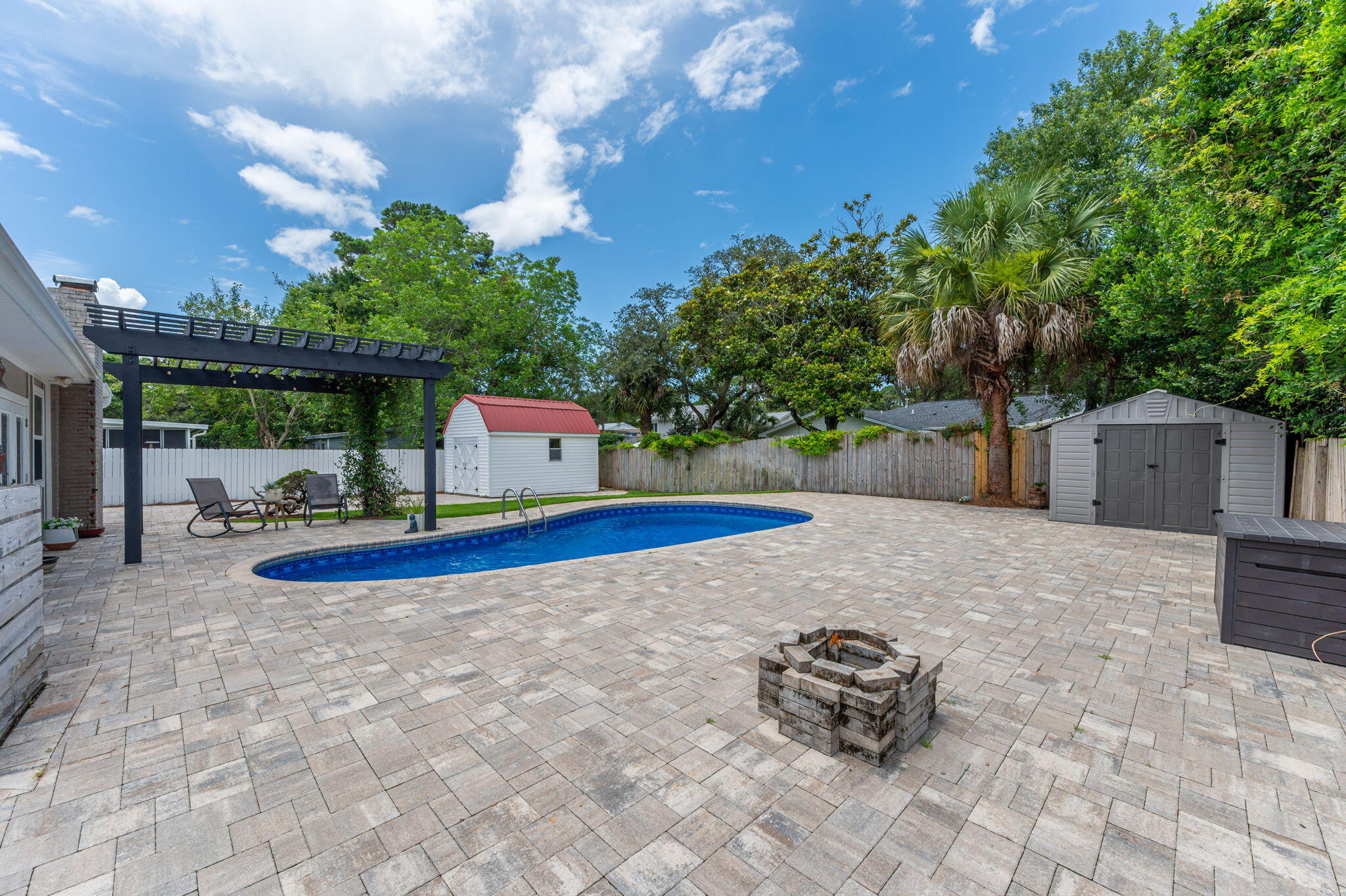 Villa Rush Park - Residential