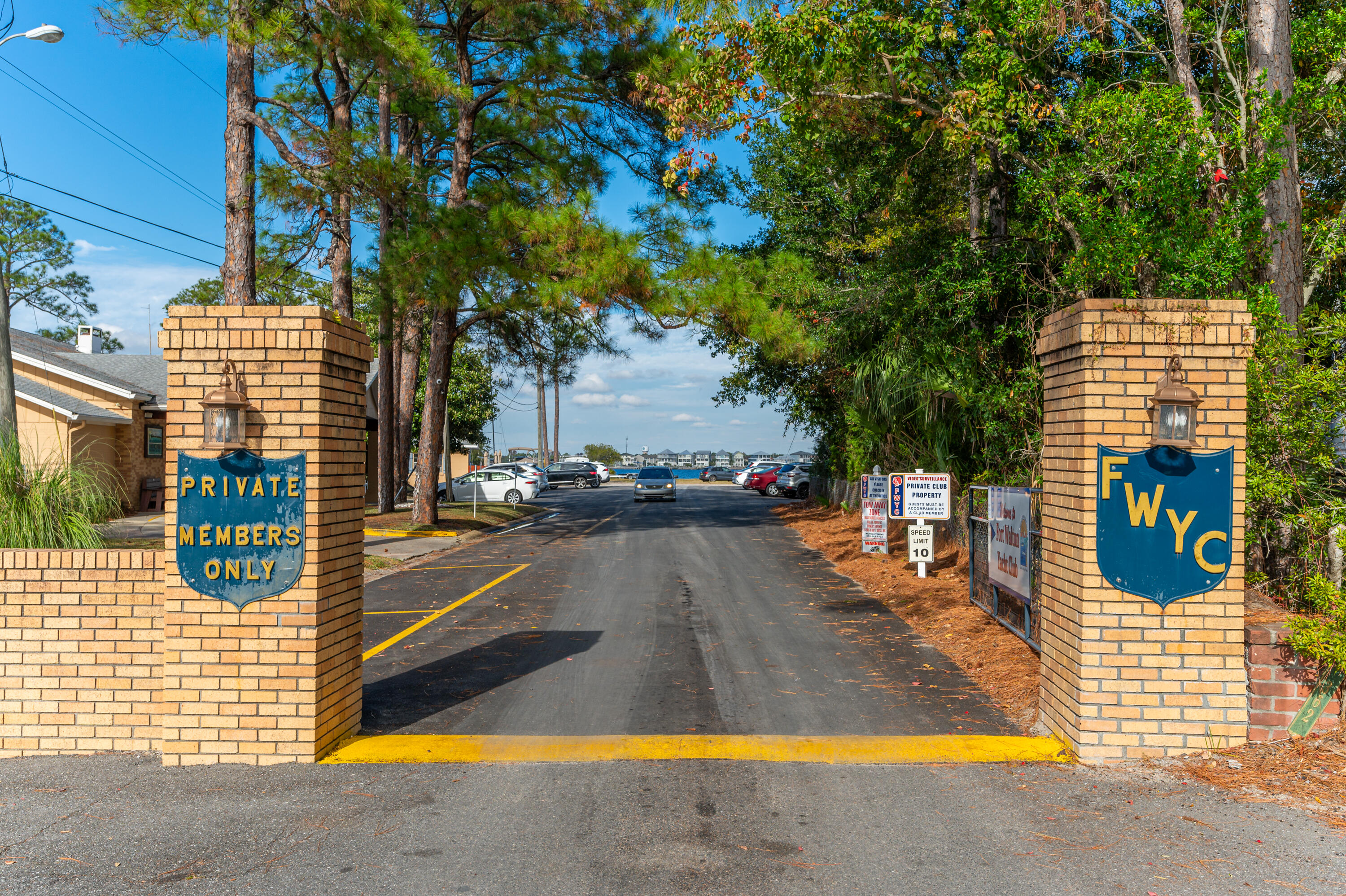 Villa Rush Park - Residential
