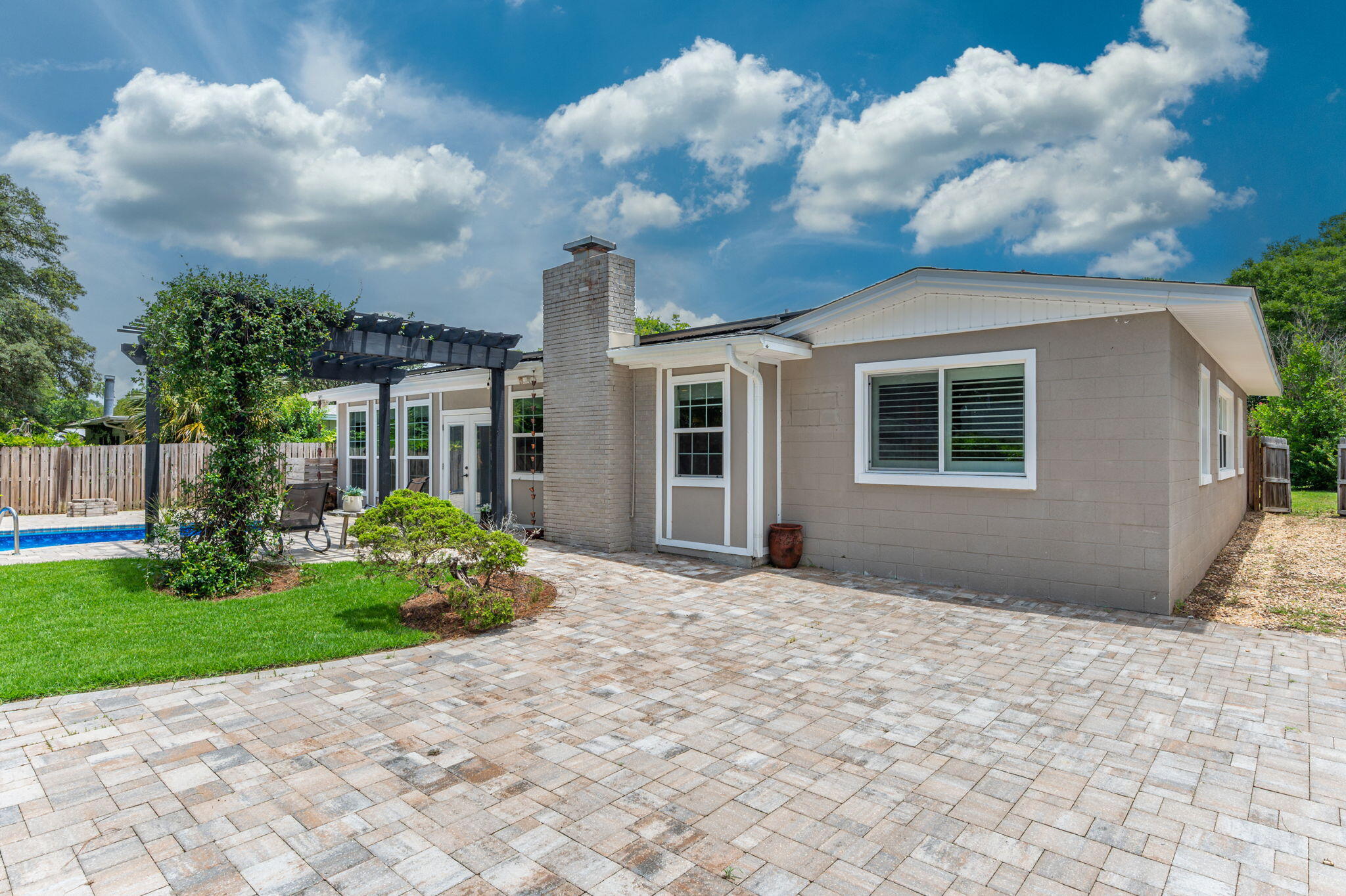 Villa Rush Park - Residential