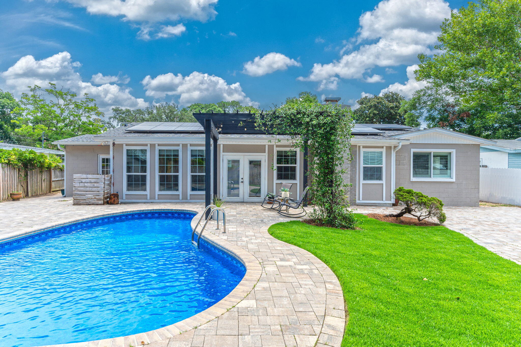 Villa Rush Park - Residential