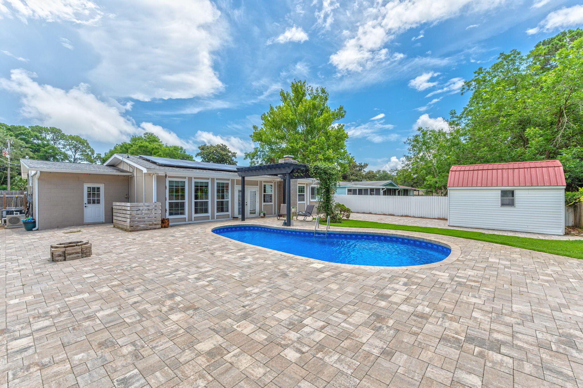 Villa Rush Park - Residential