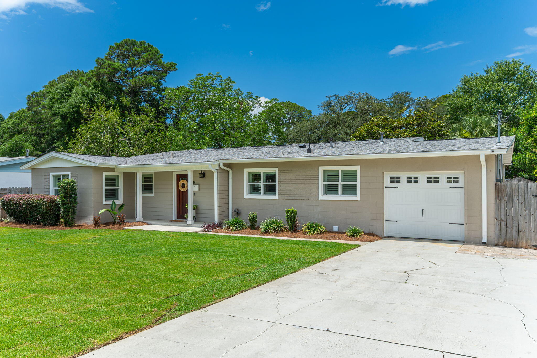 Villa Rush Park - Residential