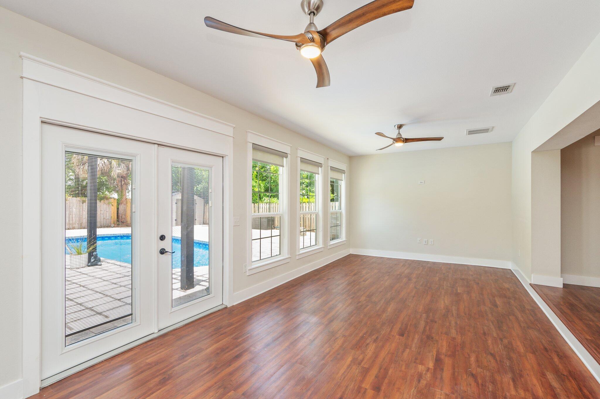 Villa Rush Park - Residential