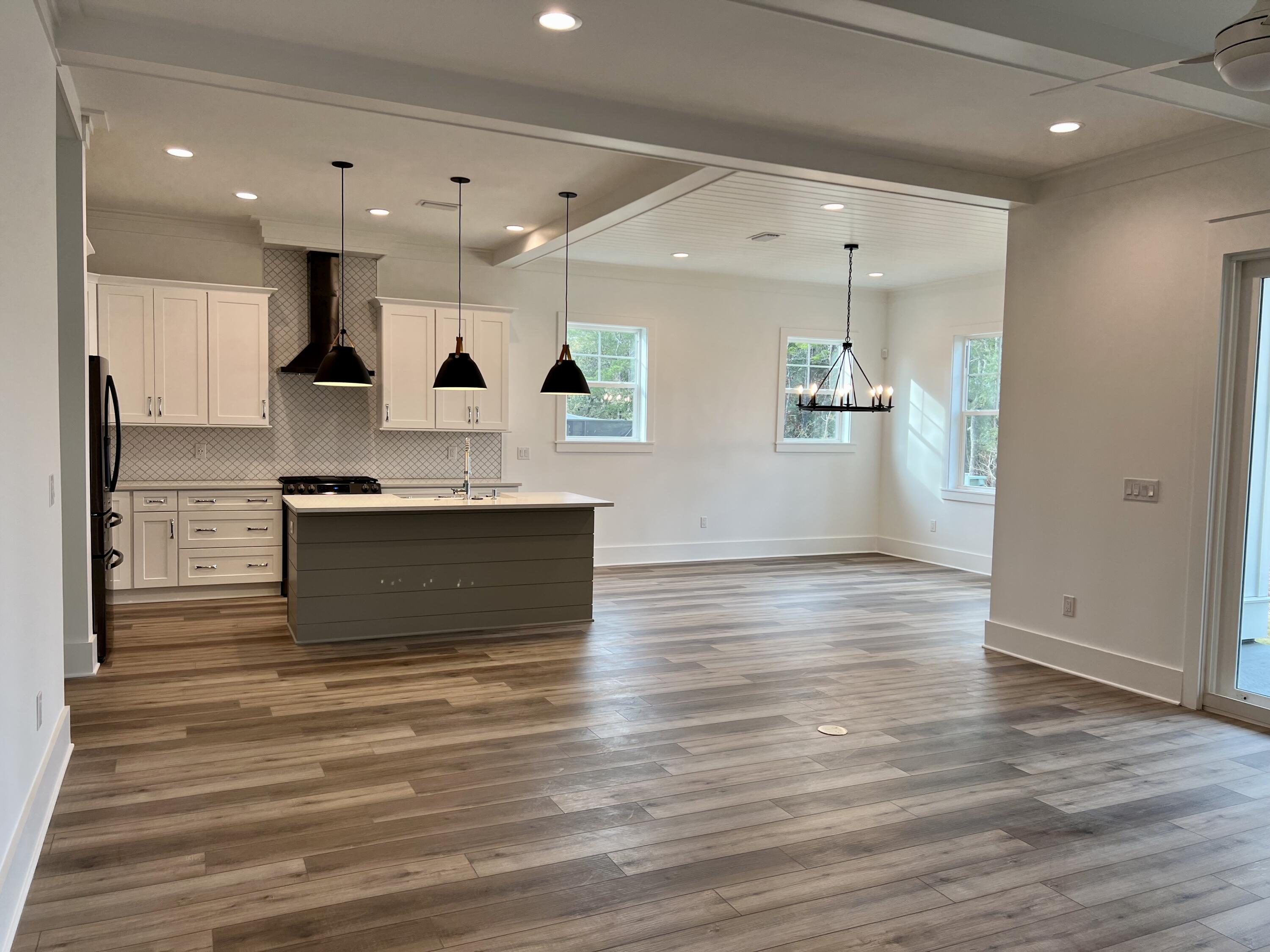 Deer Moss Creek - Residential