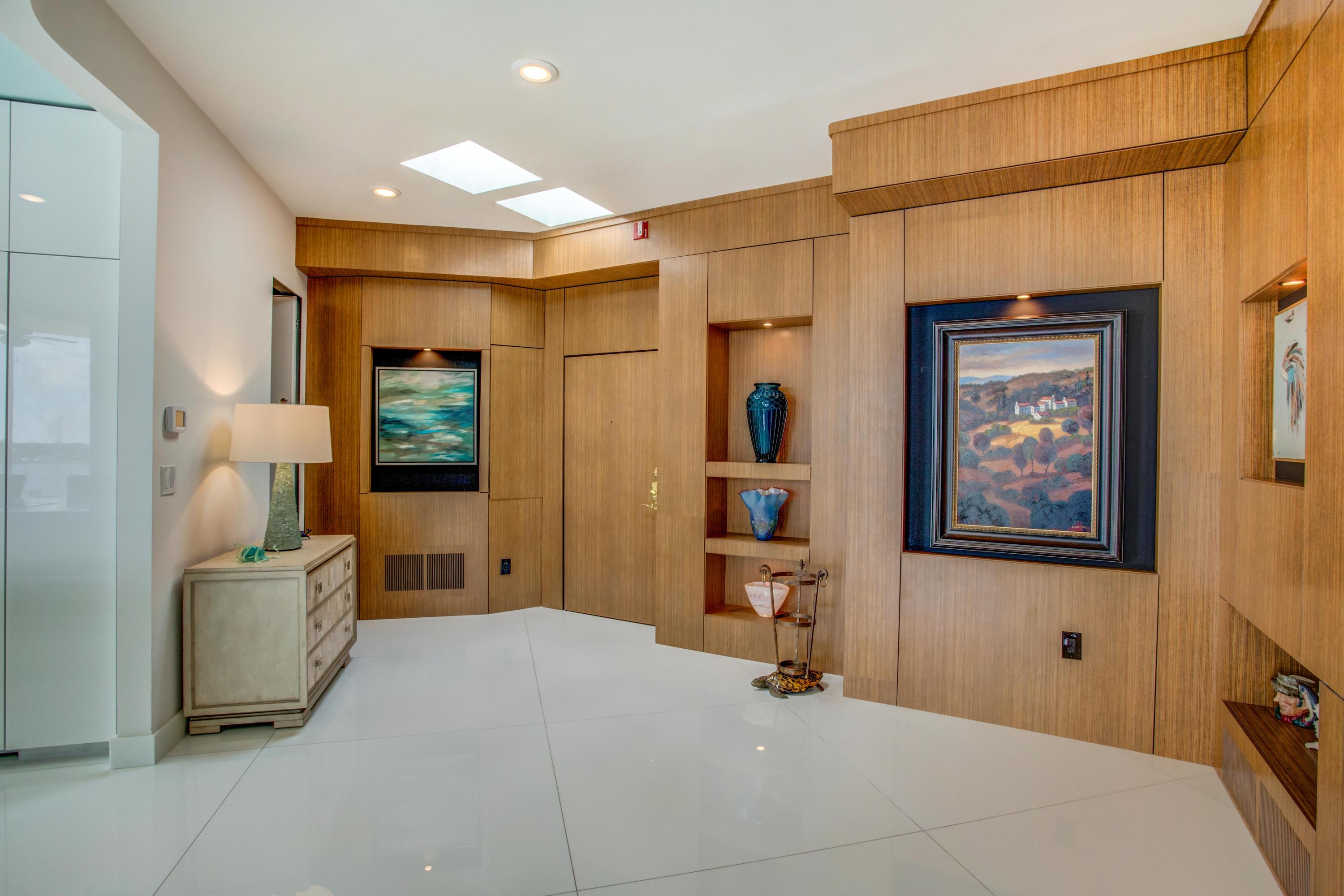 EAST PASS TOWERS CONDO PH 2 - Residential