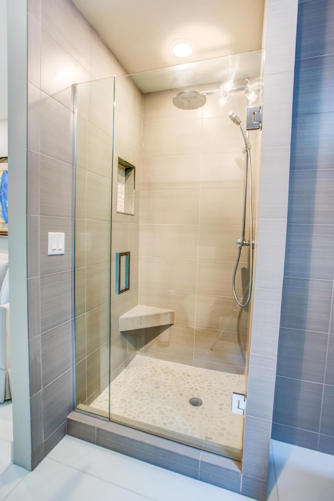 EAST PASS TOWERS CONDO PH 2 - Residential