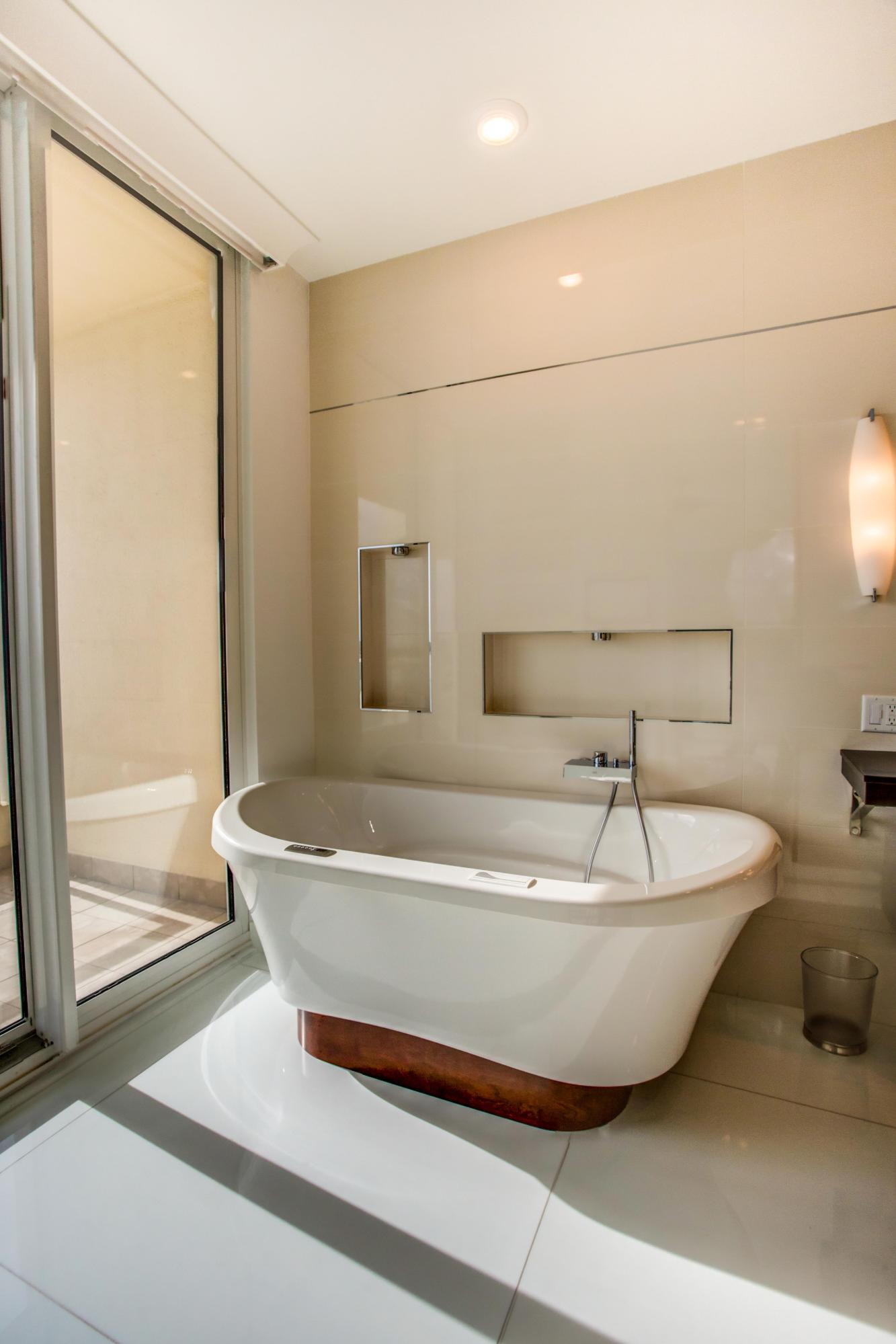 EAST PASS TOWERS CONDO PH 2 - Residential