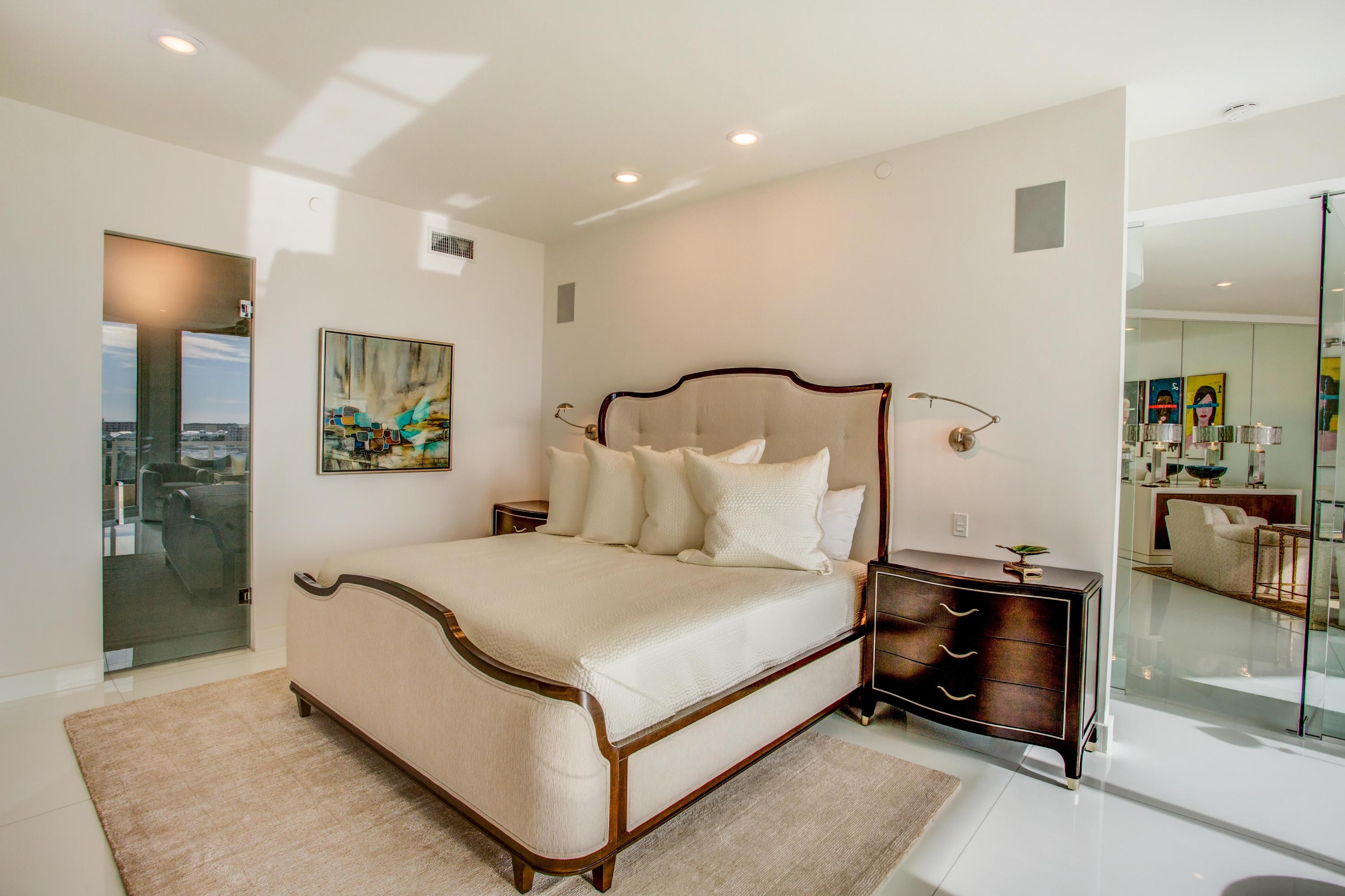 EAST PASS TOWERS CONDO PH 2 - Residential