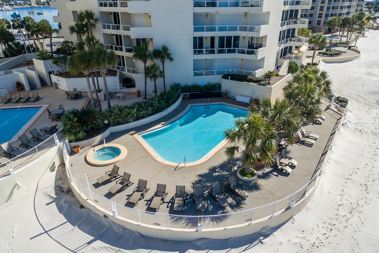 EAST PASS TOWERS CONDO PH 2 - Residential