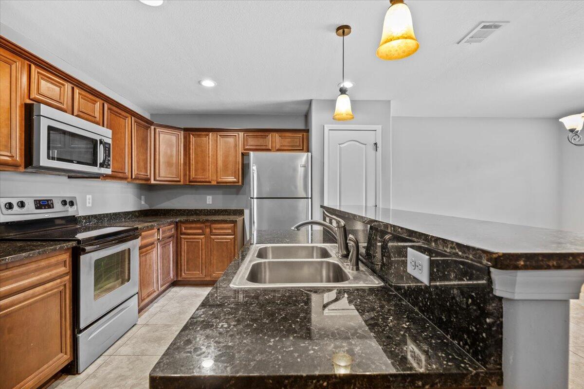 TRAILWOOD ESTATES LOT 21 BLK C - Residential